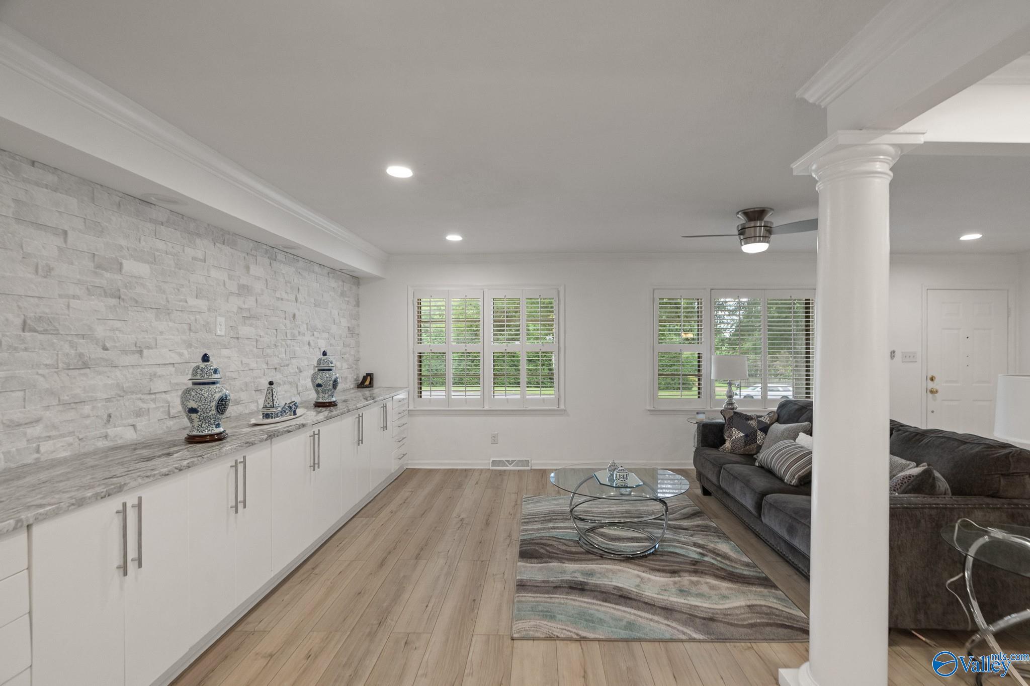 703 Weatherly Road