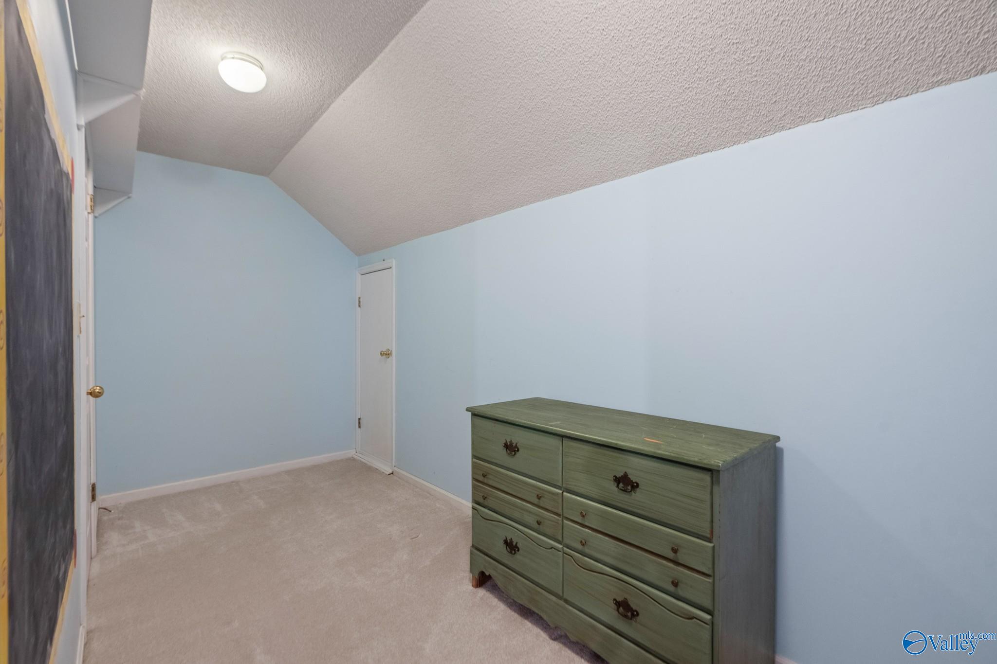 108 Heatherwood Court