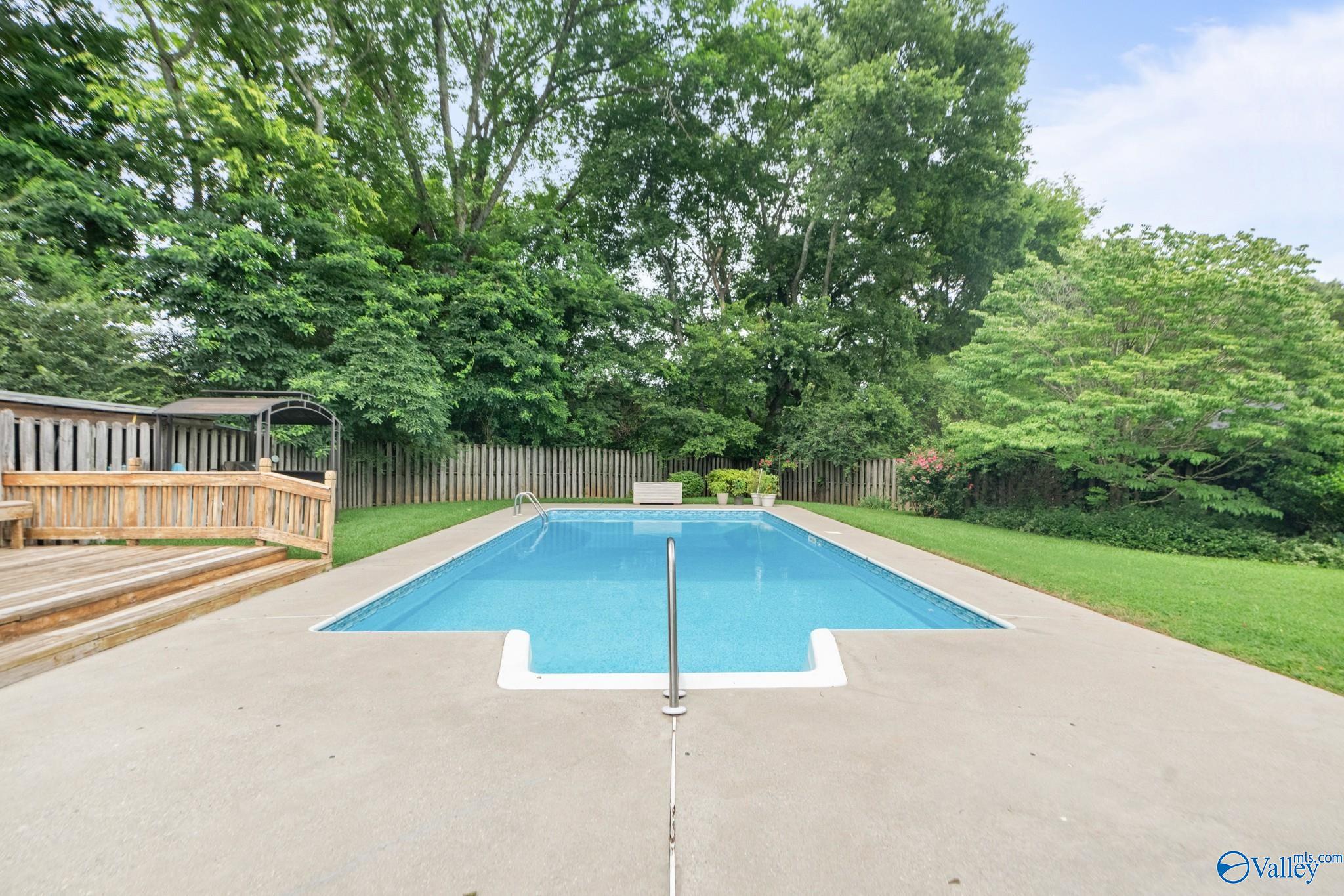 108 Heatherwood Court