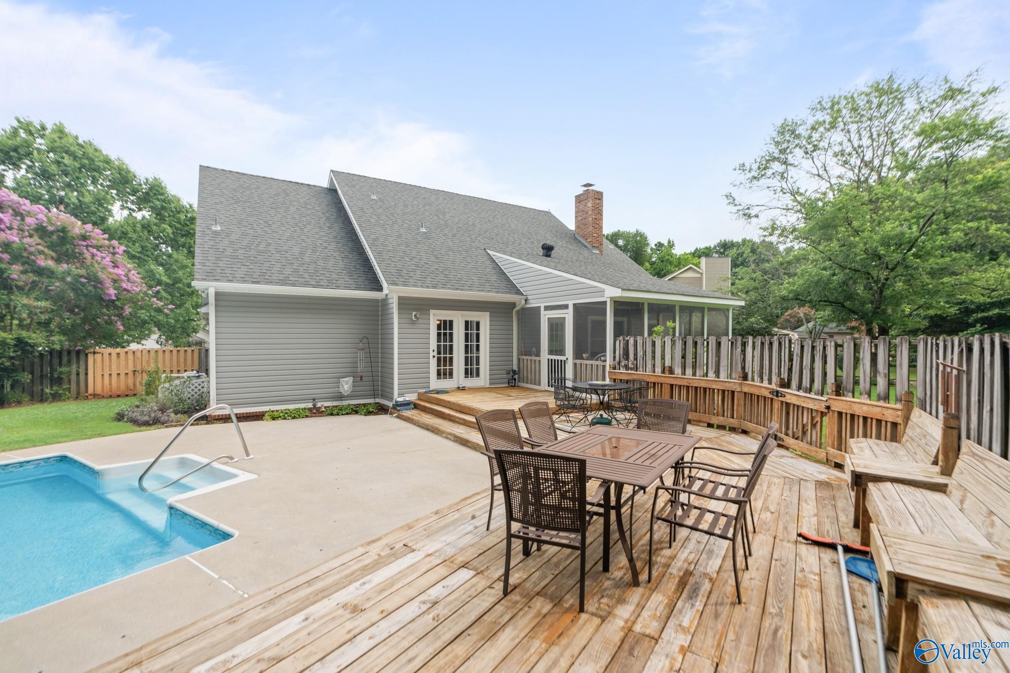 108 Heatherwood Court