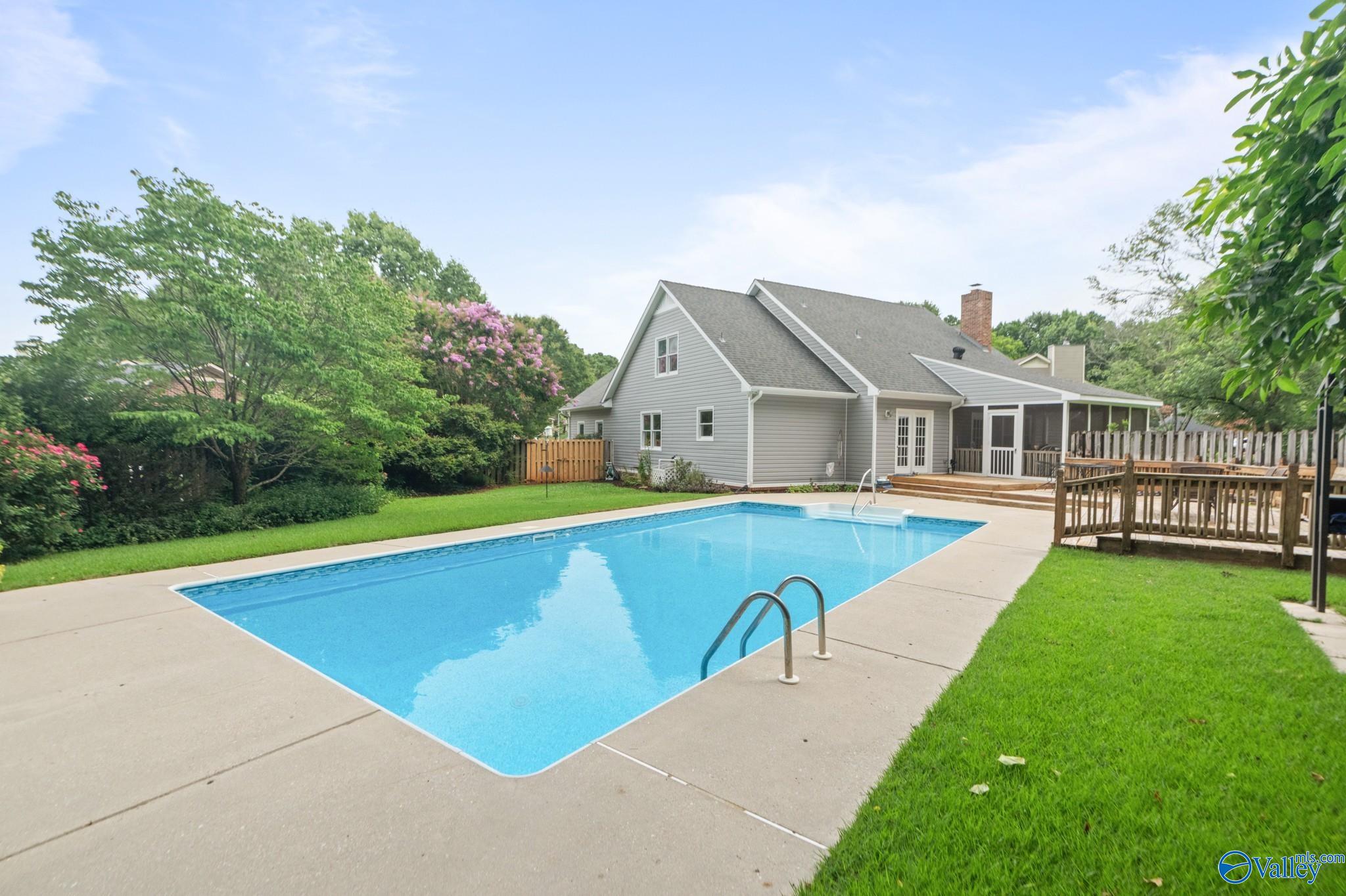 108 Heatherwood Court