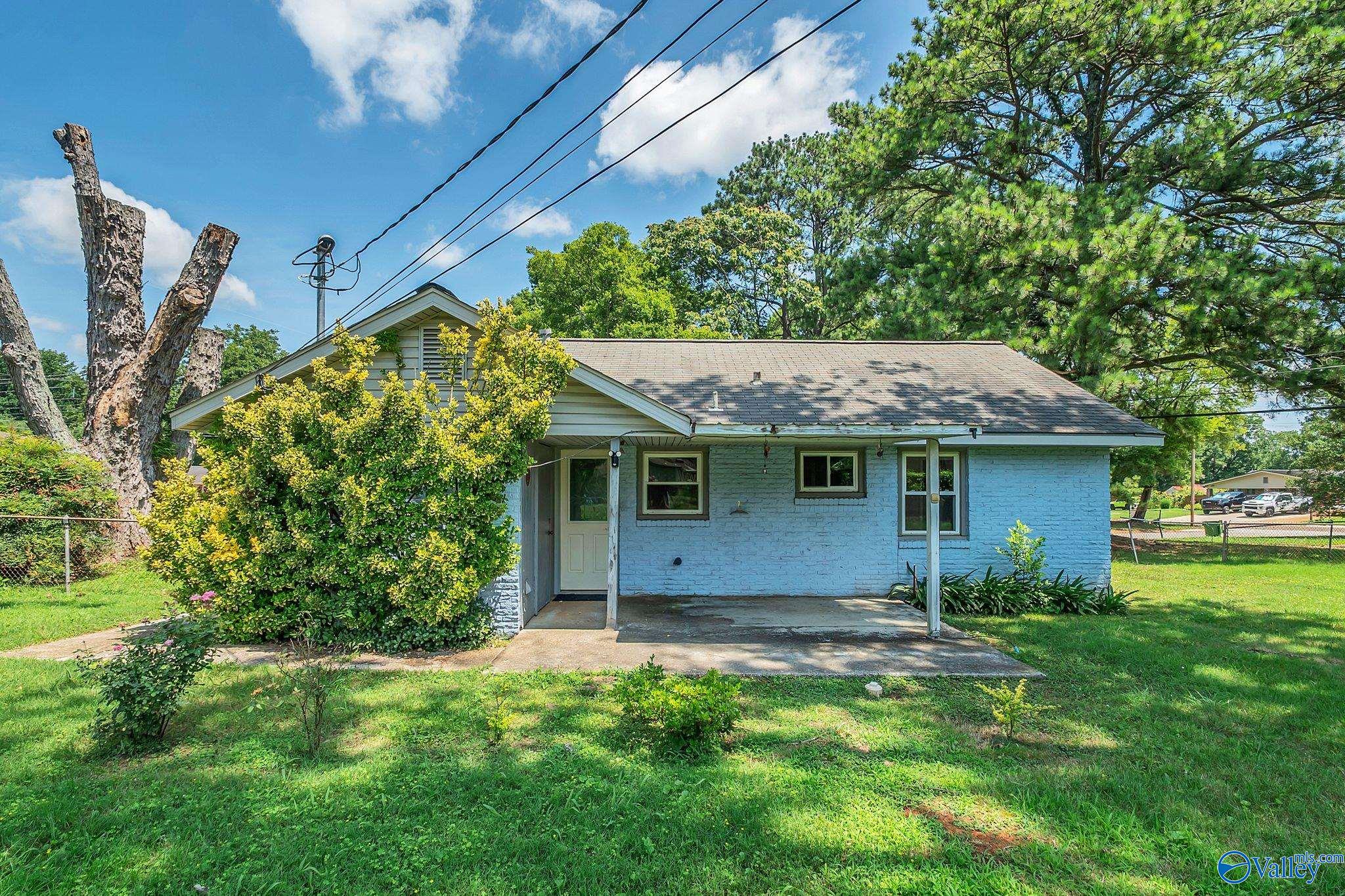 3503 Bluegrass Road SW
