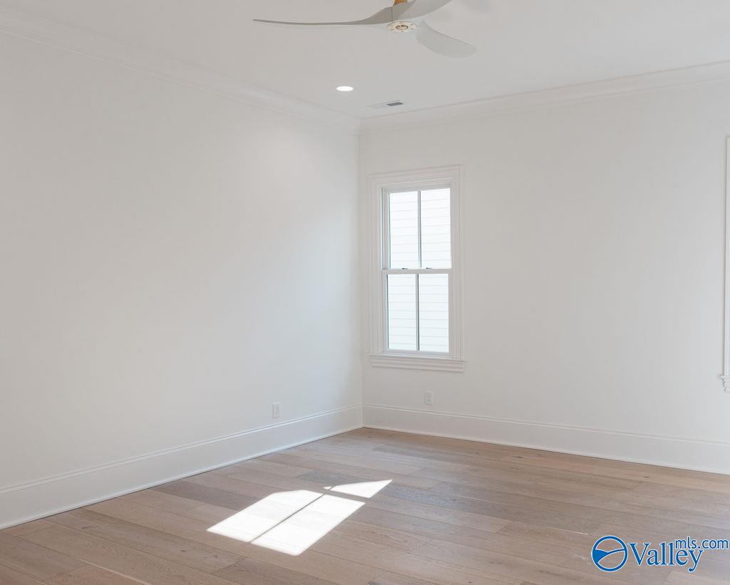 25 Lendon Main Street SE