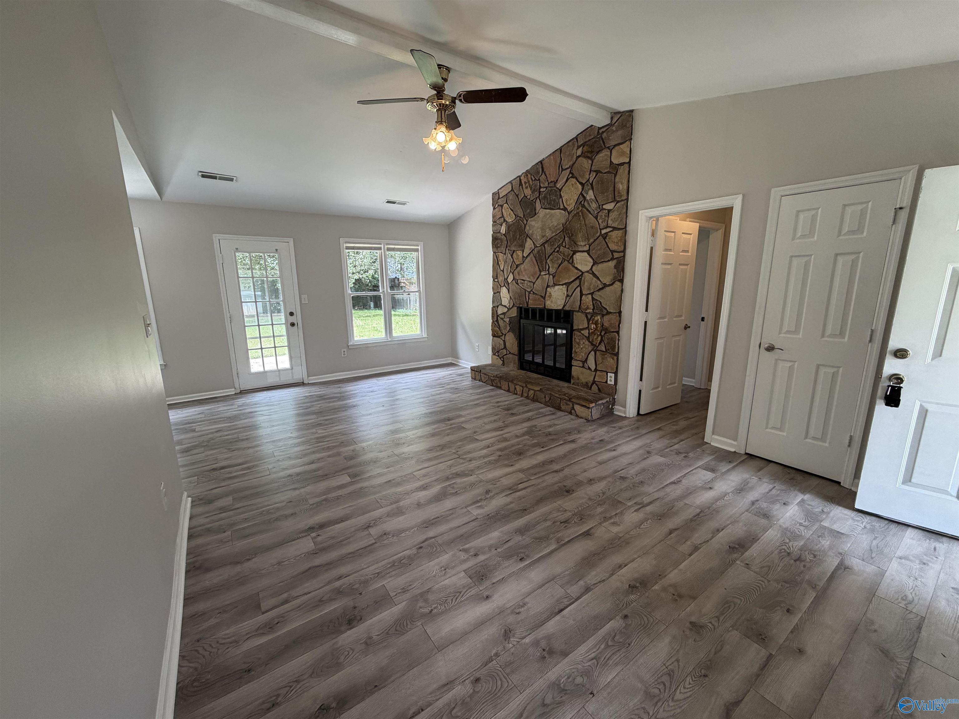 1027 Riverchase Road