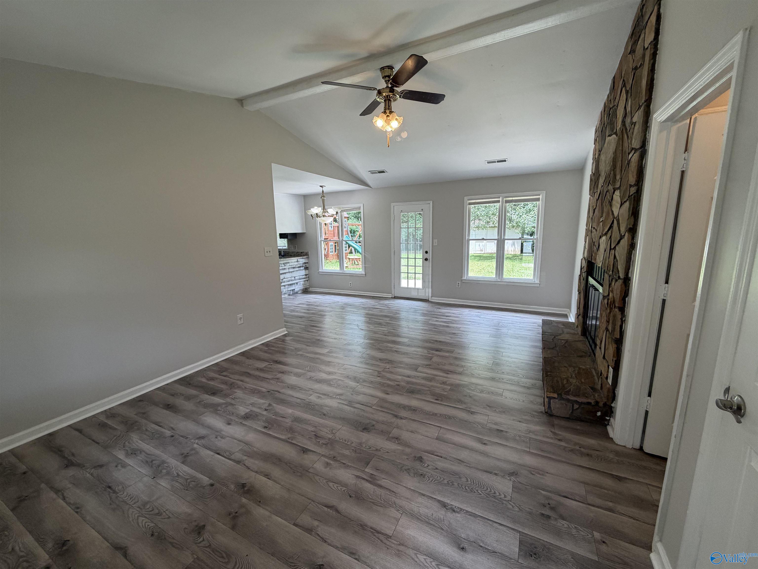 1027 Riverchase Road