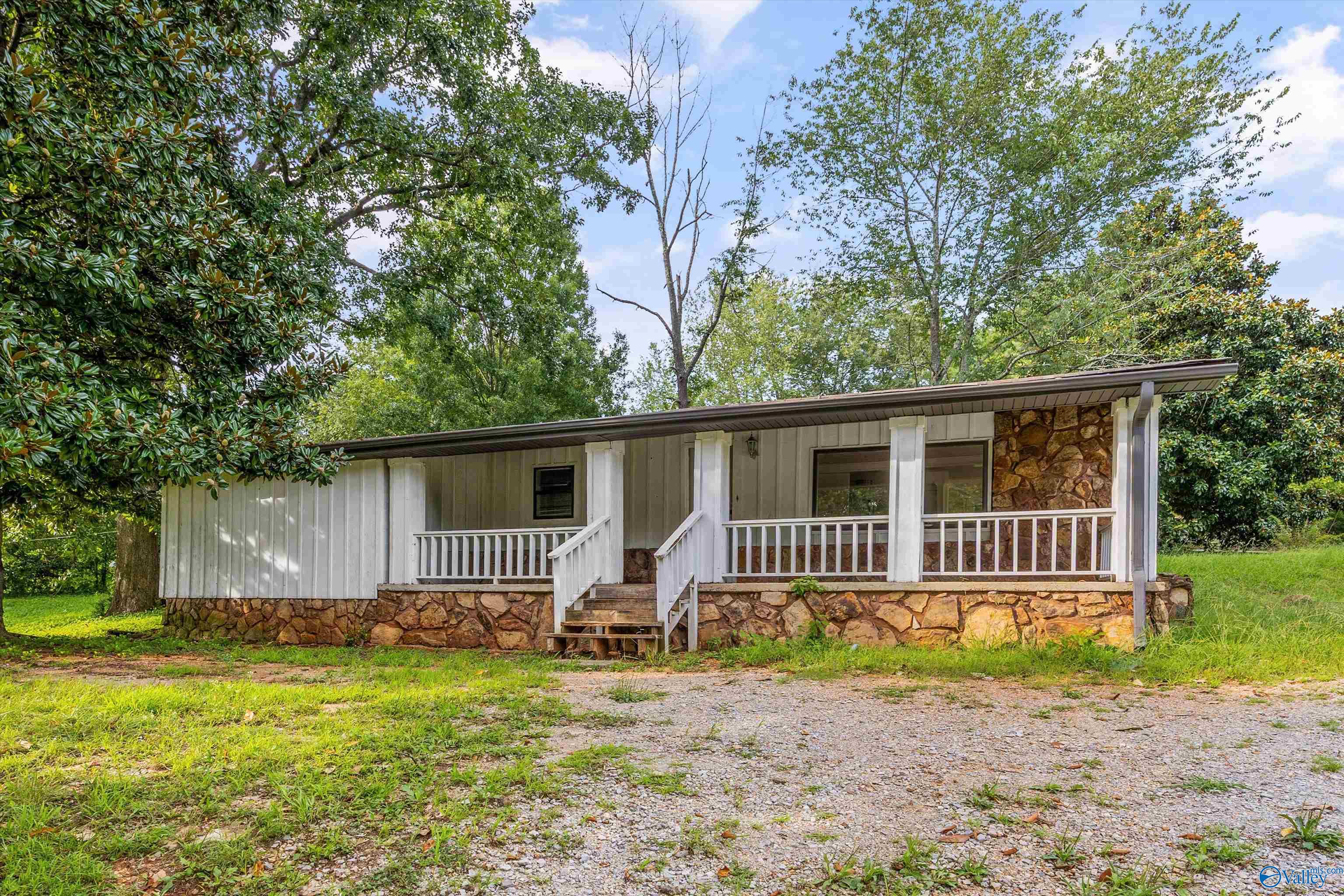 187 Drach Place