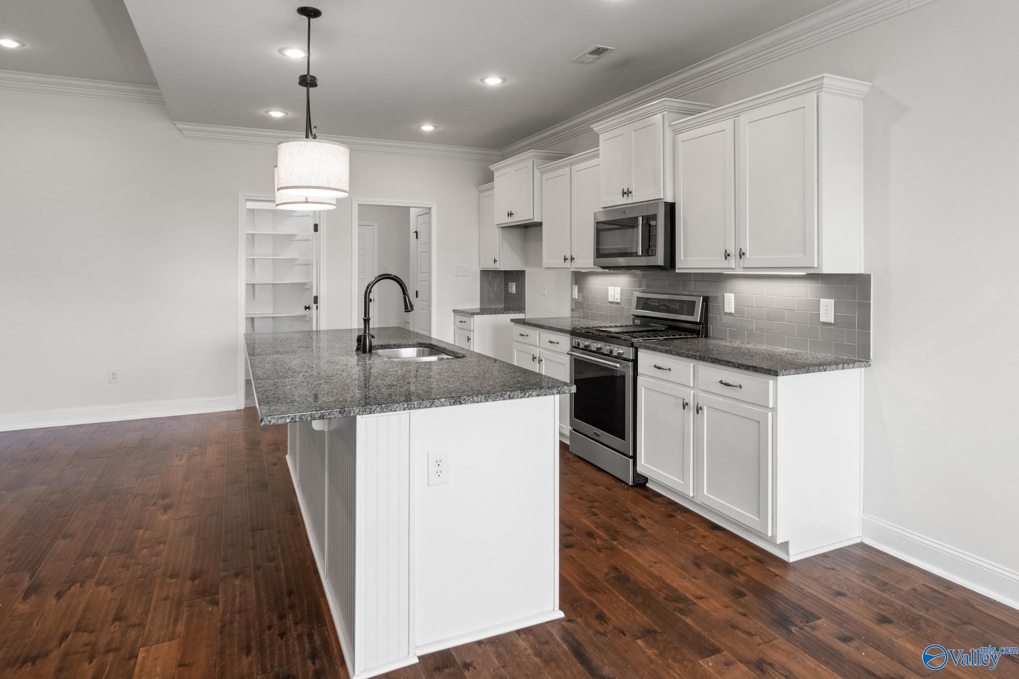 110 Goldfinch Drive