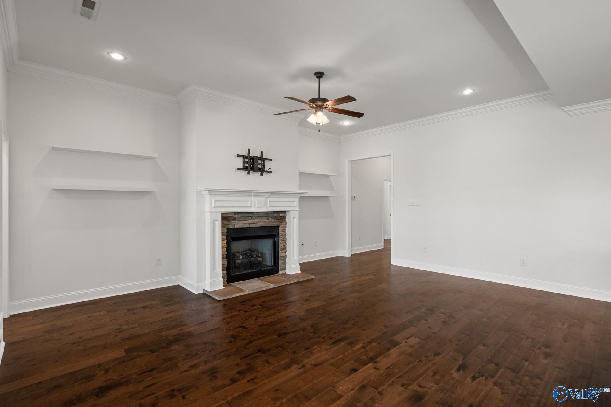 110 Goldfinch Drive
