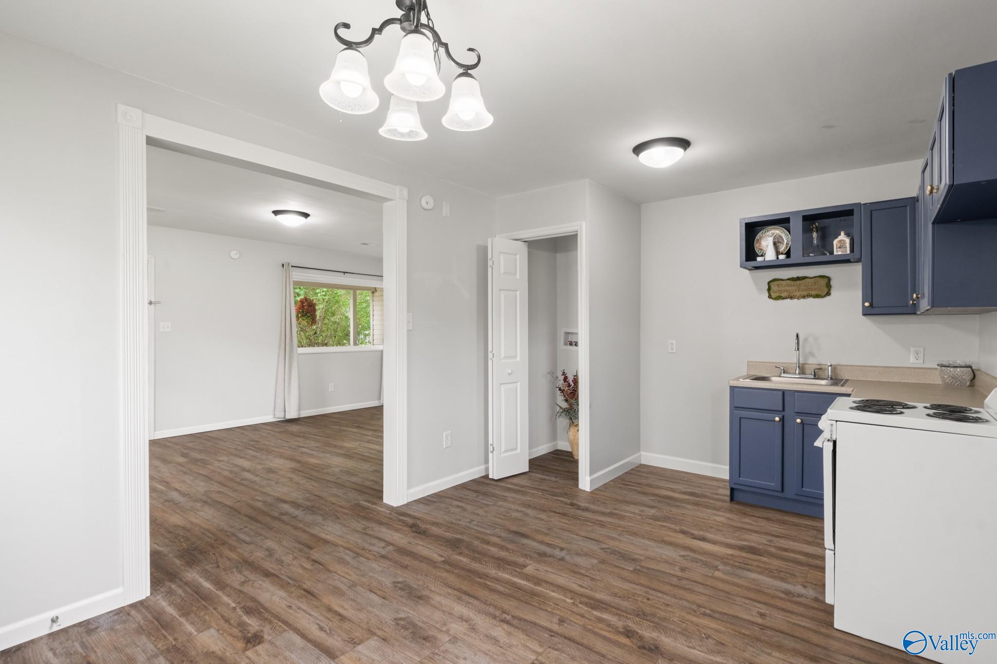 111 Whitney Avenue NE