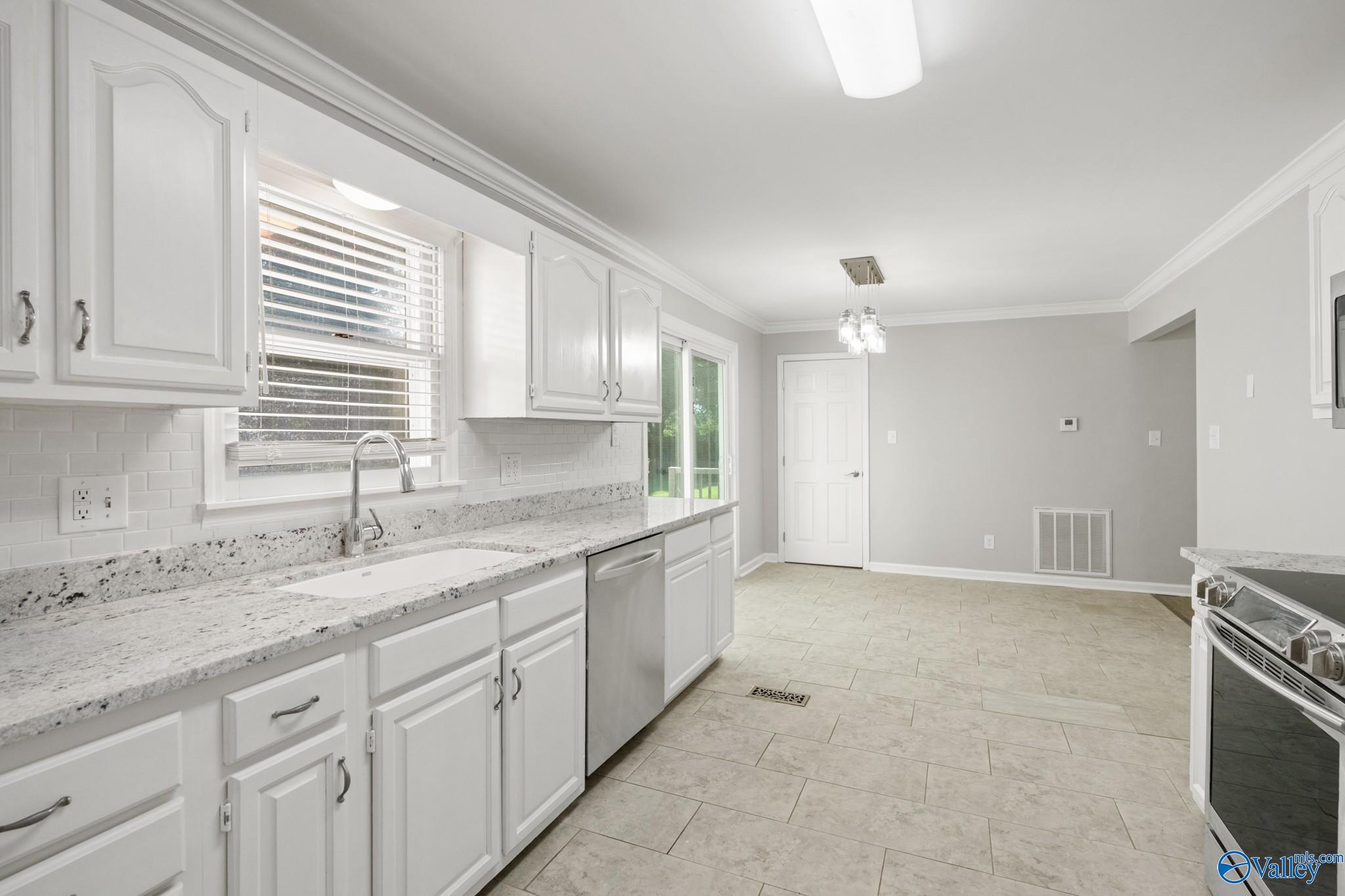 104 Mountain View Lane