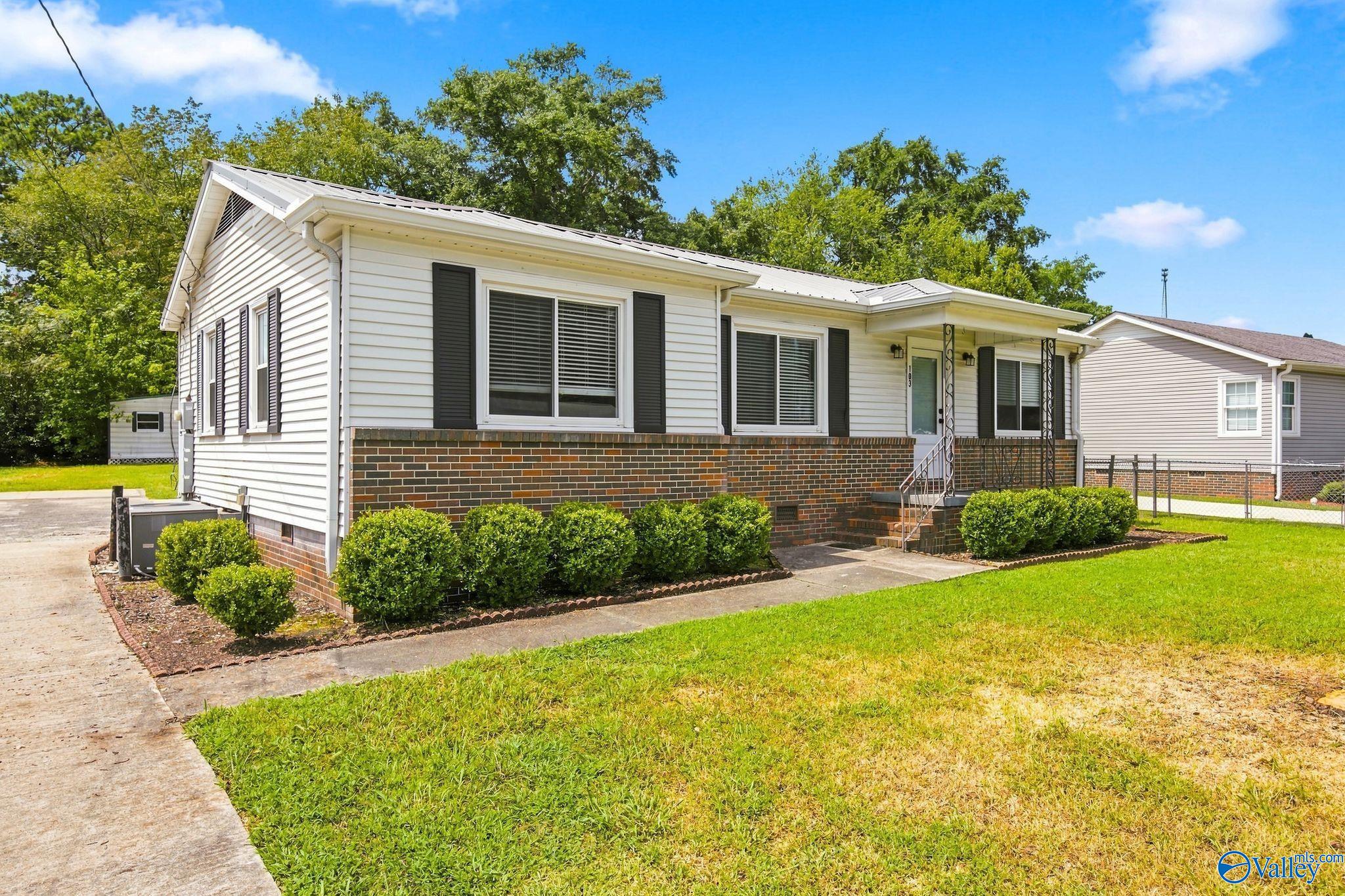 103 Hendrix Street