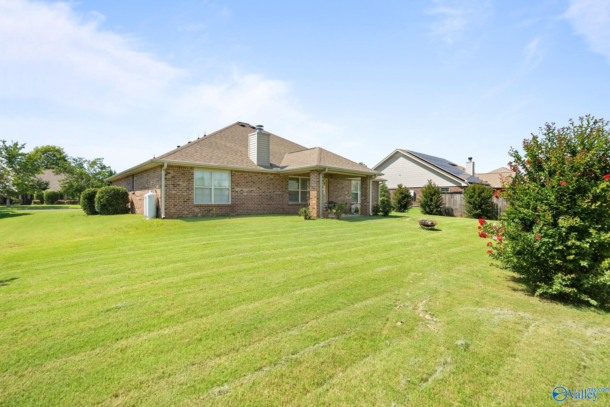 627 Summer Cove Circle NW