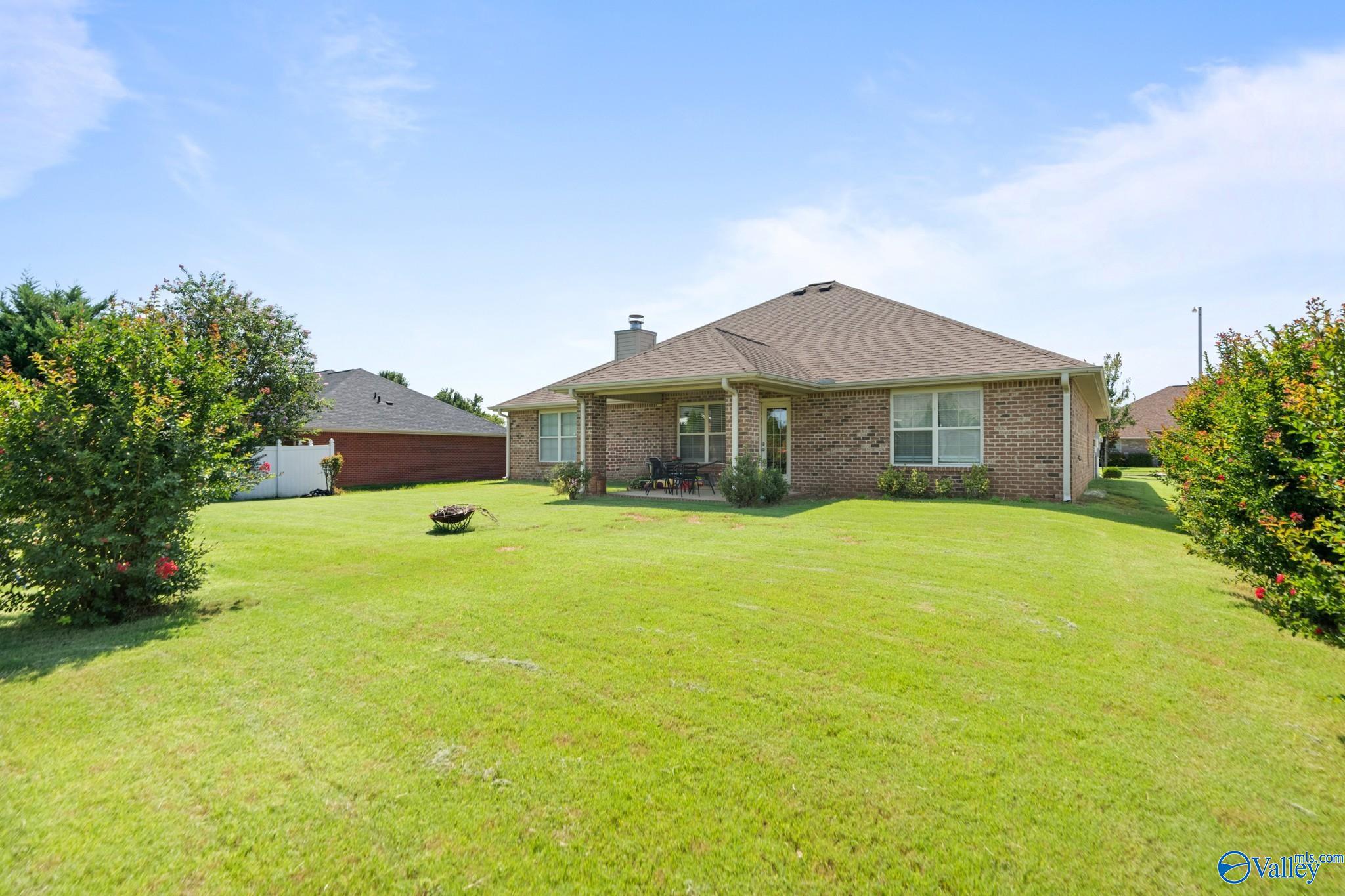 627 Summer Cove Circle NW