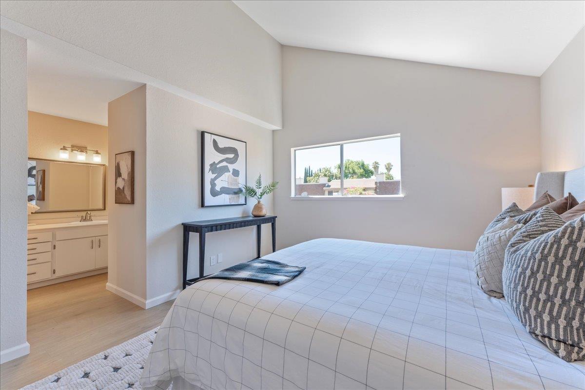3145 Loma Verde DR 13