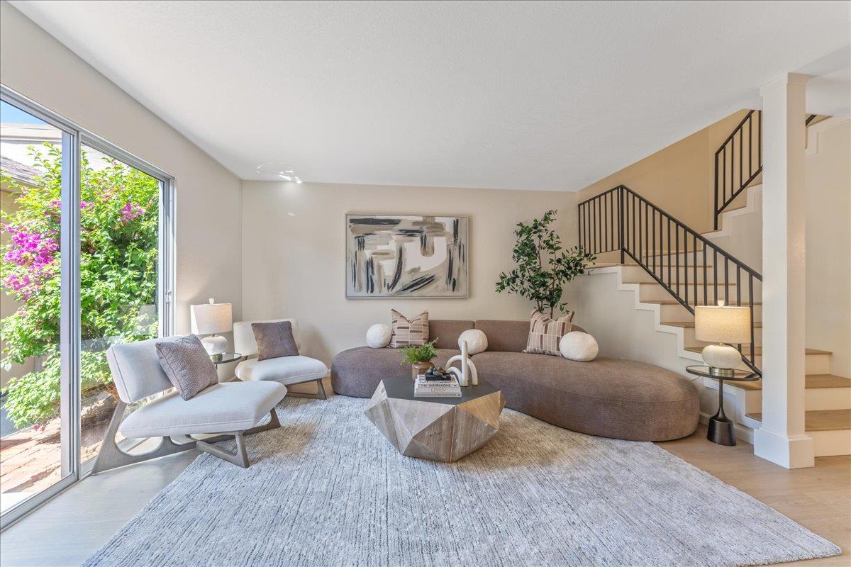 3145 Loma Verde DR 13