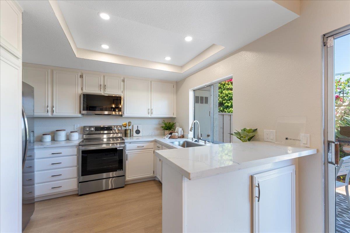 3145 Loma Verde DR 13