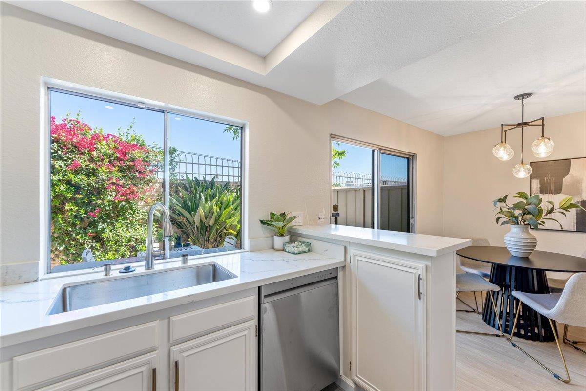 3145 Loma Verde DR 13