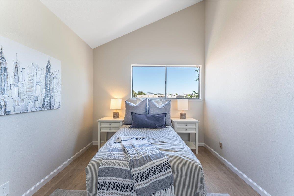 3145 Loma Verde DR 13