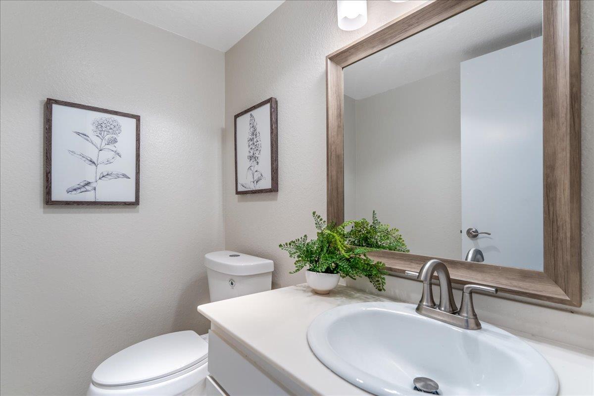 3145 Loma Verde DR 13