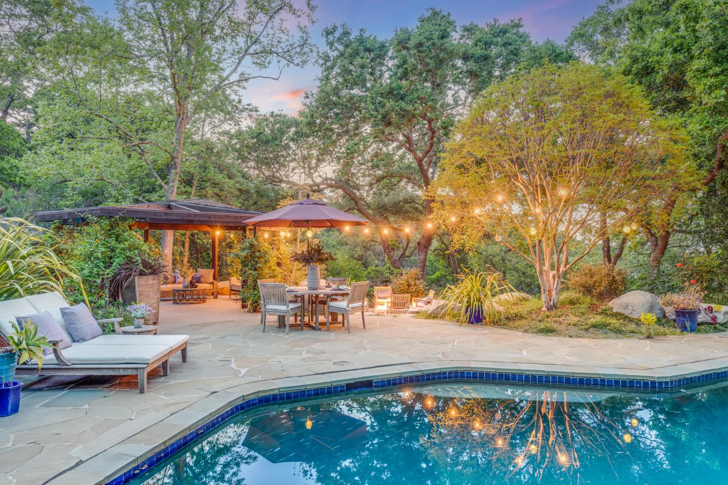 138 Bolivar LN