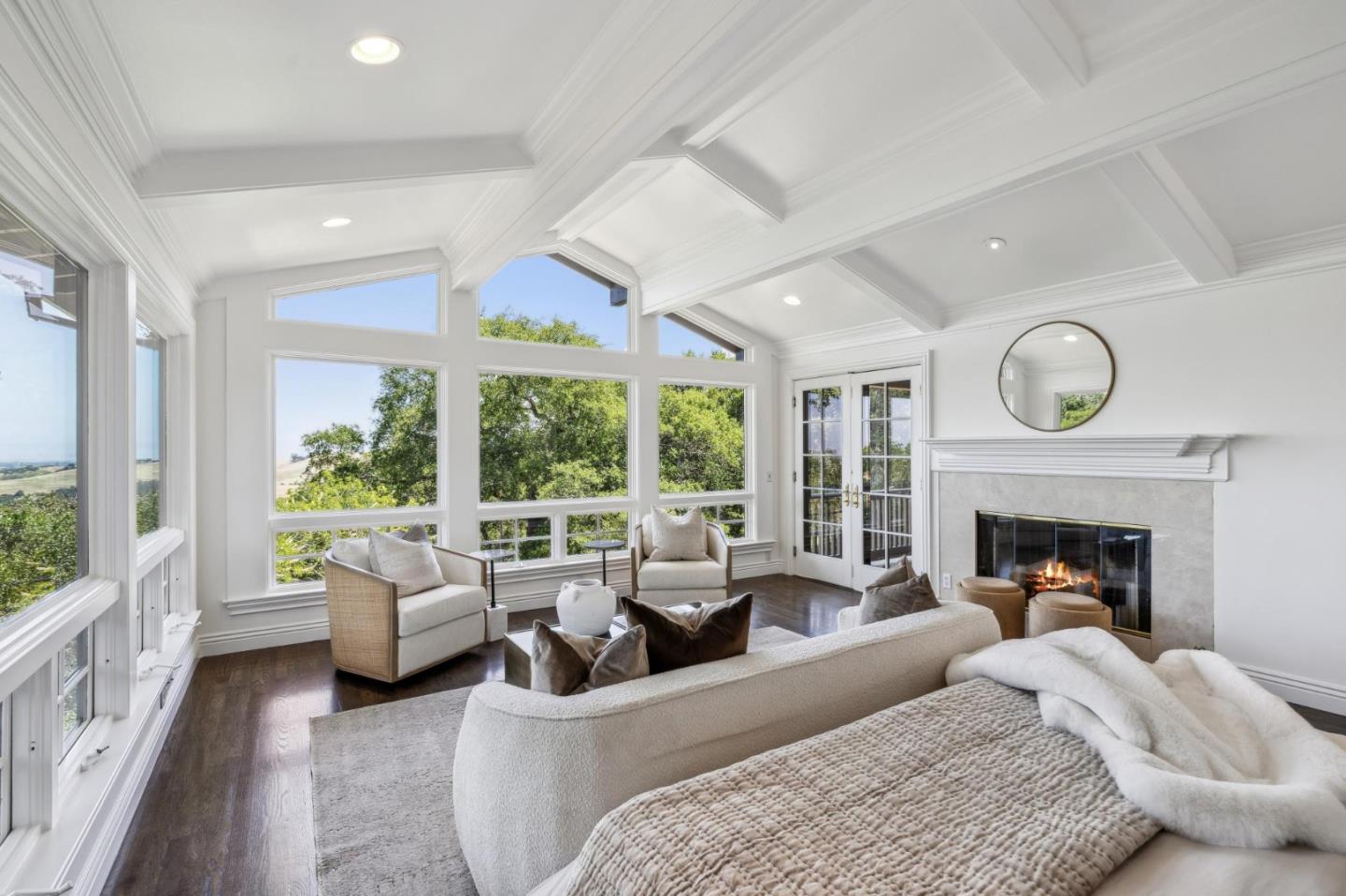 138 Bolivar LN