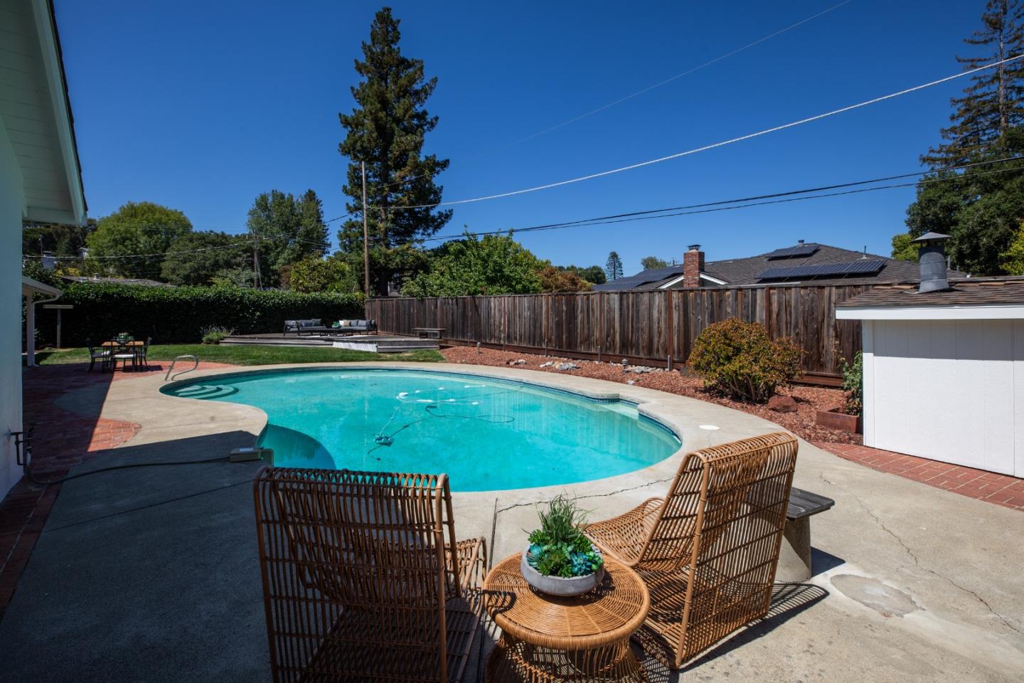 841 Carnation CT