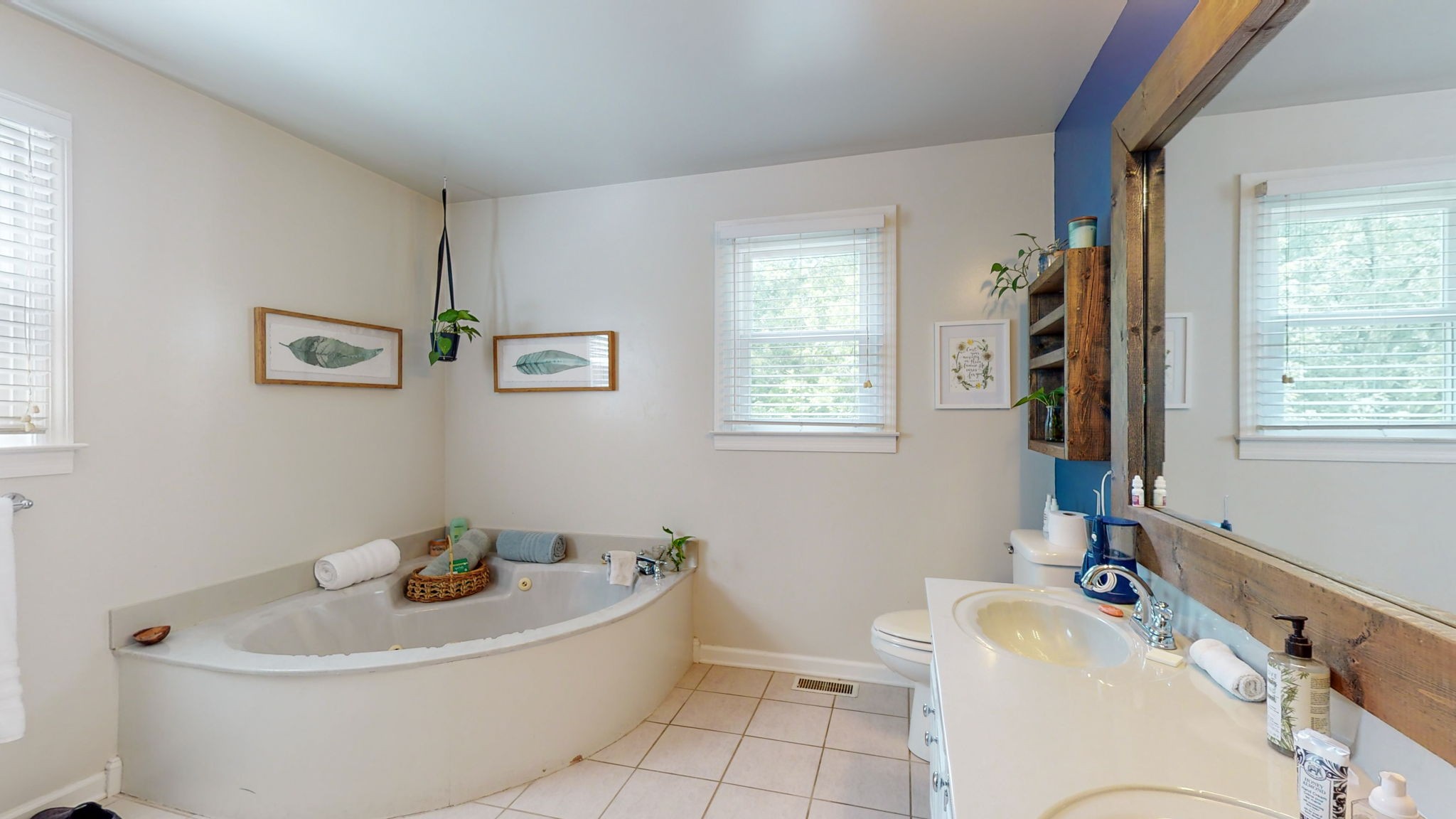 5047 Seymour Hollow Rd