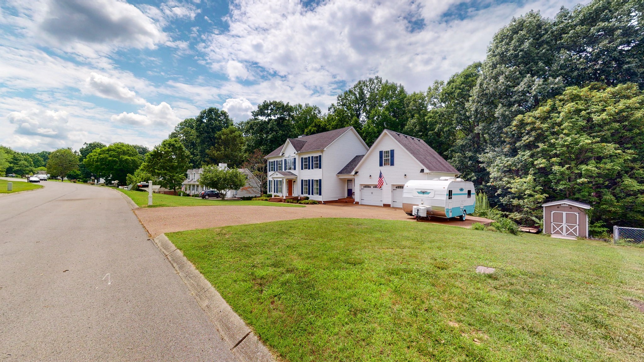 205 Glenwood Dr