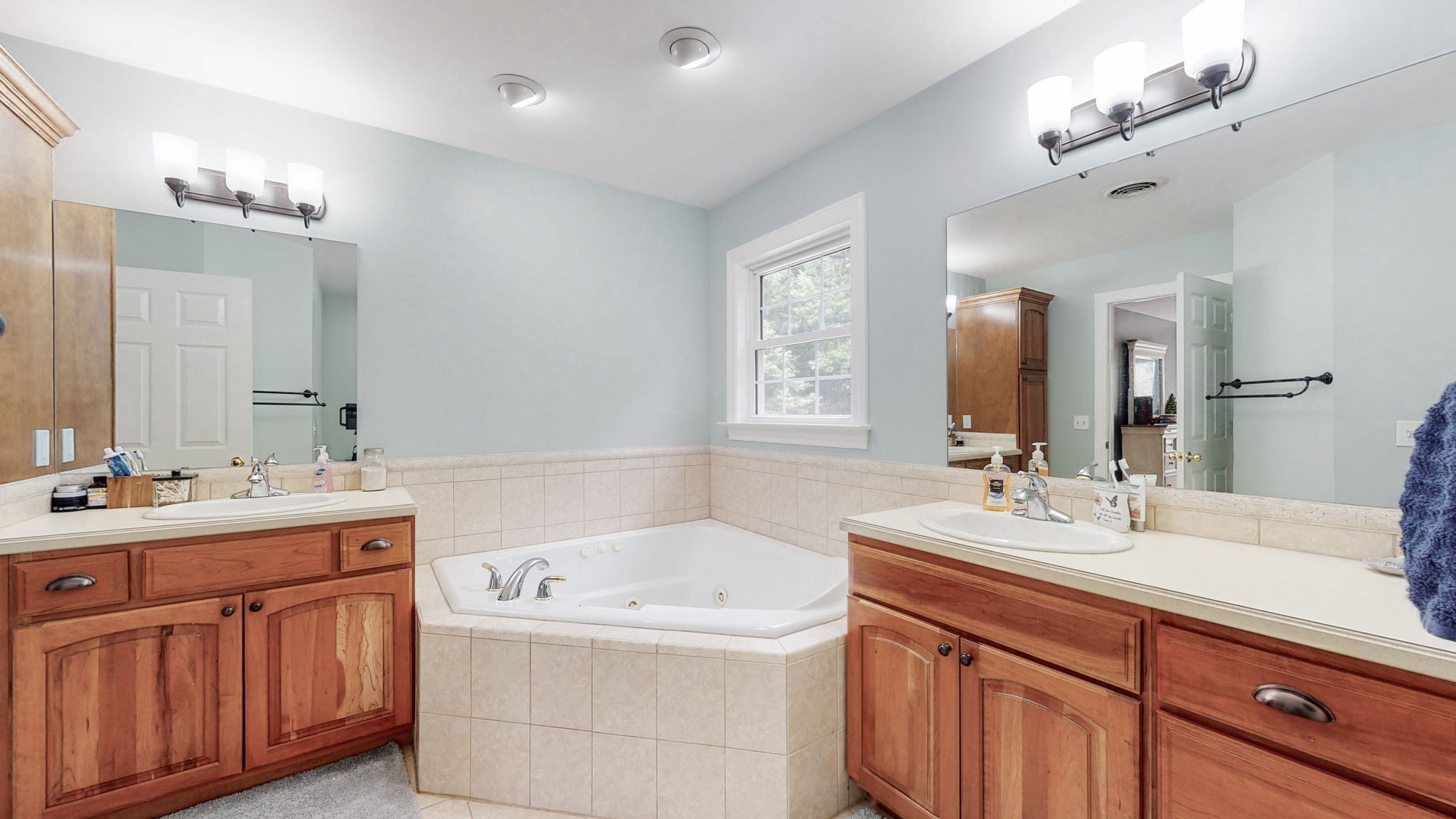 205 Glenwood Dr
