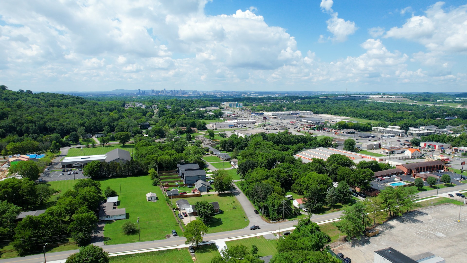 201 Maplewood Trce