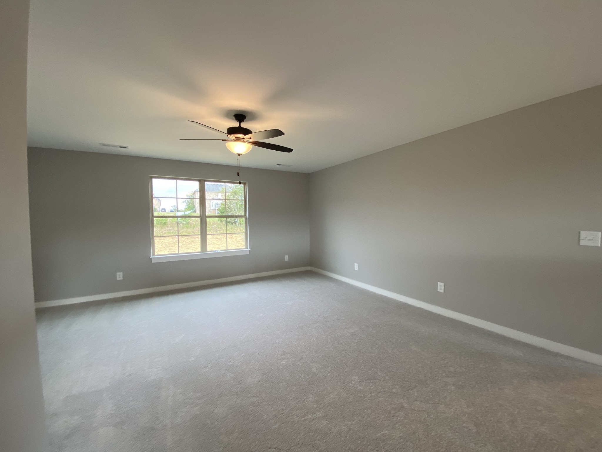 213 Strongpoint Dr Lot 585