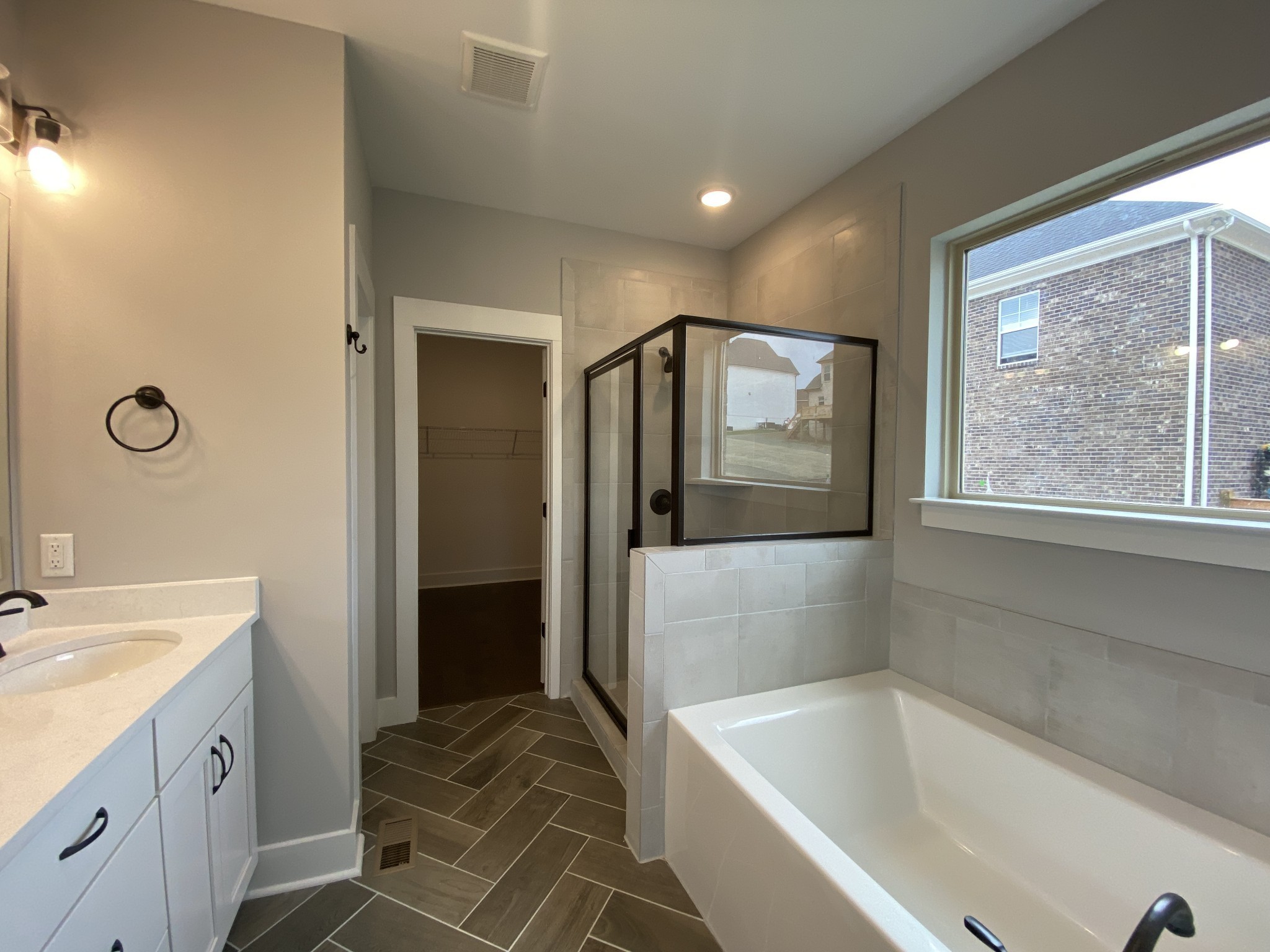213 Strongpoint Dr Lot 585