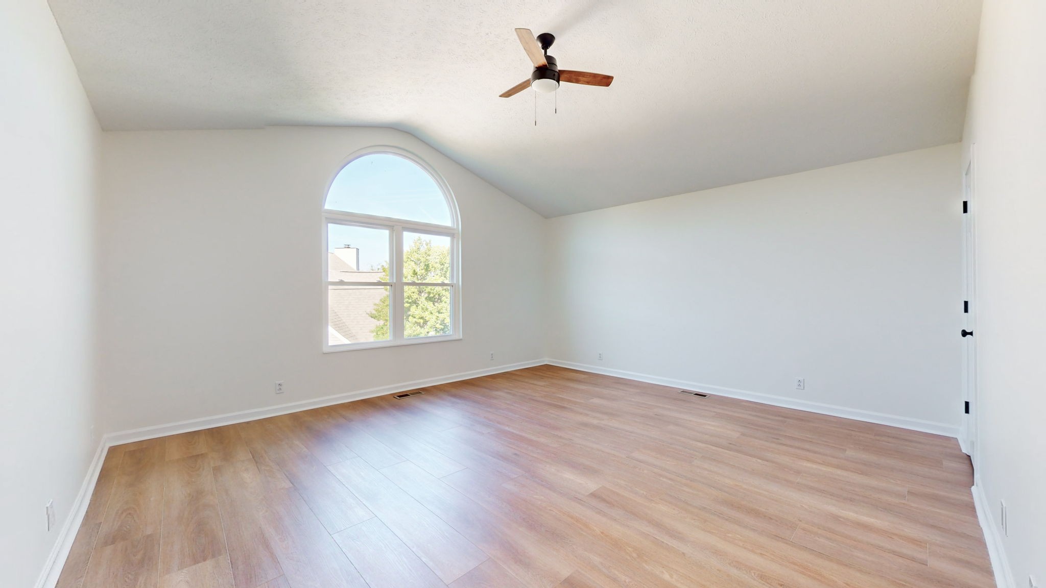 108 E Harbor