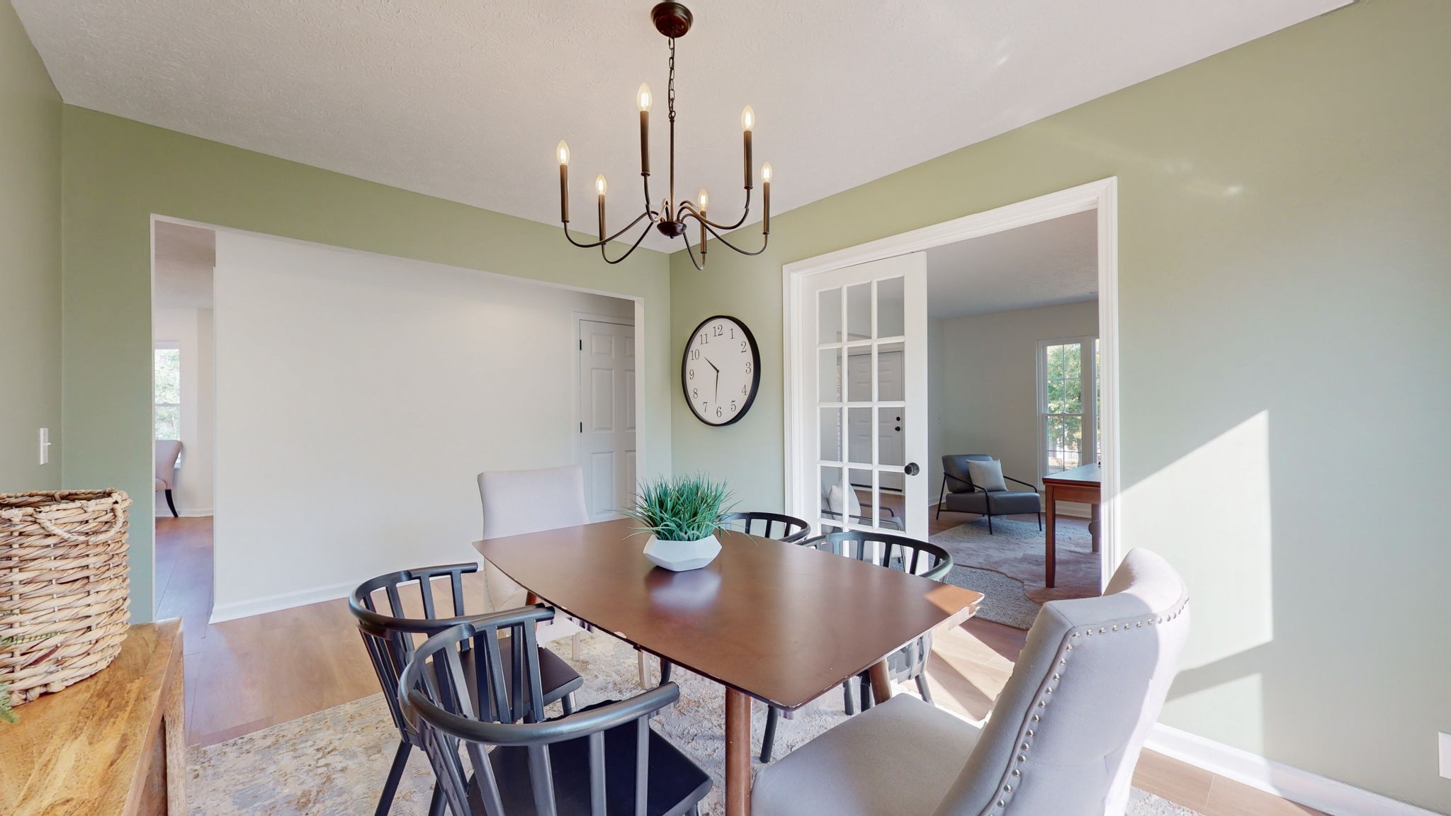 108 E Harbor