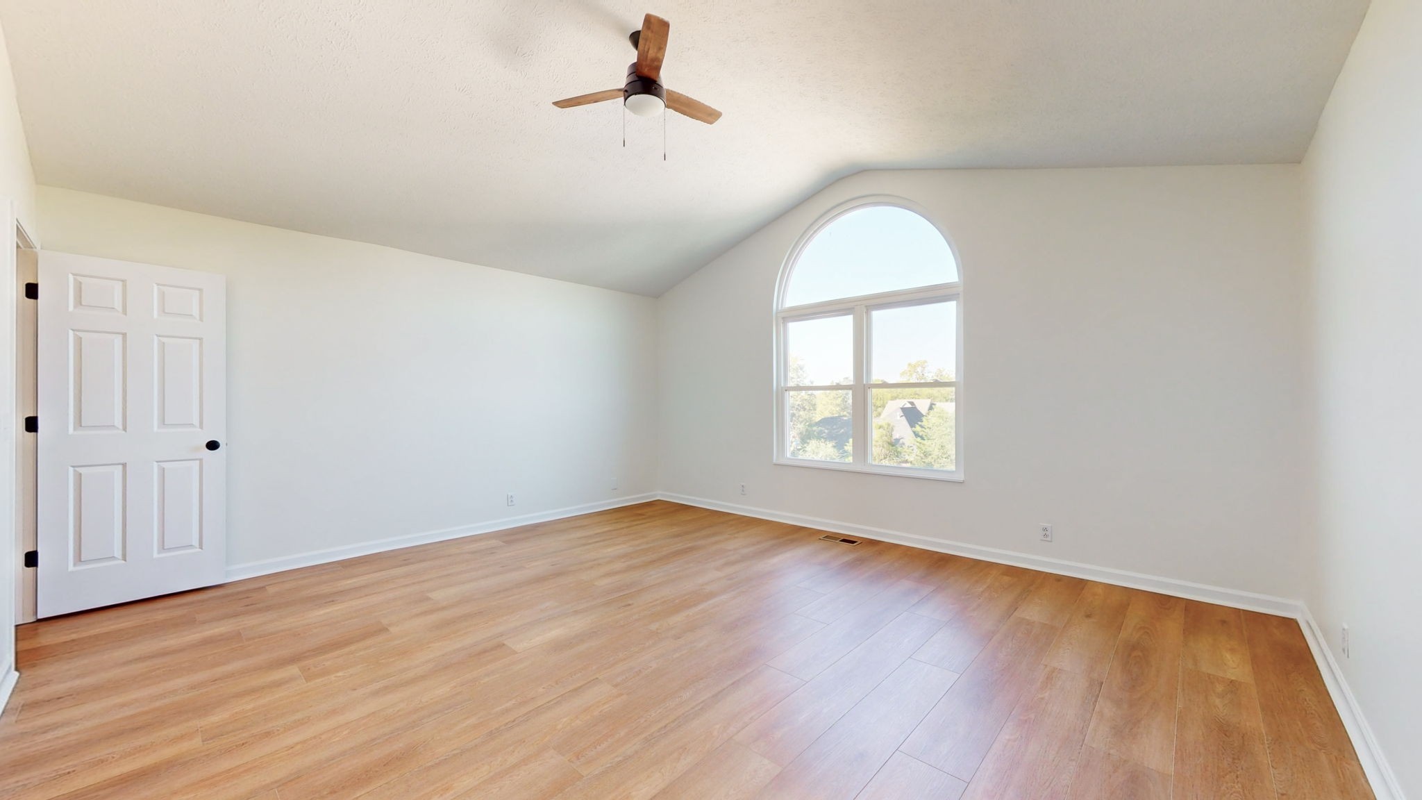 108 E Harbor