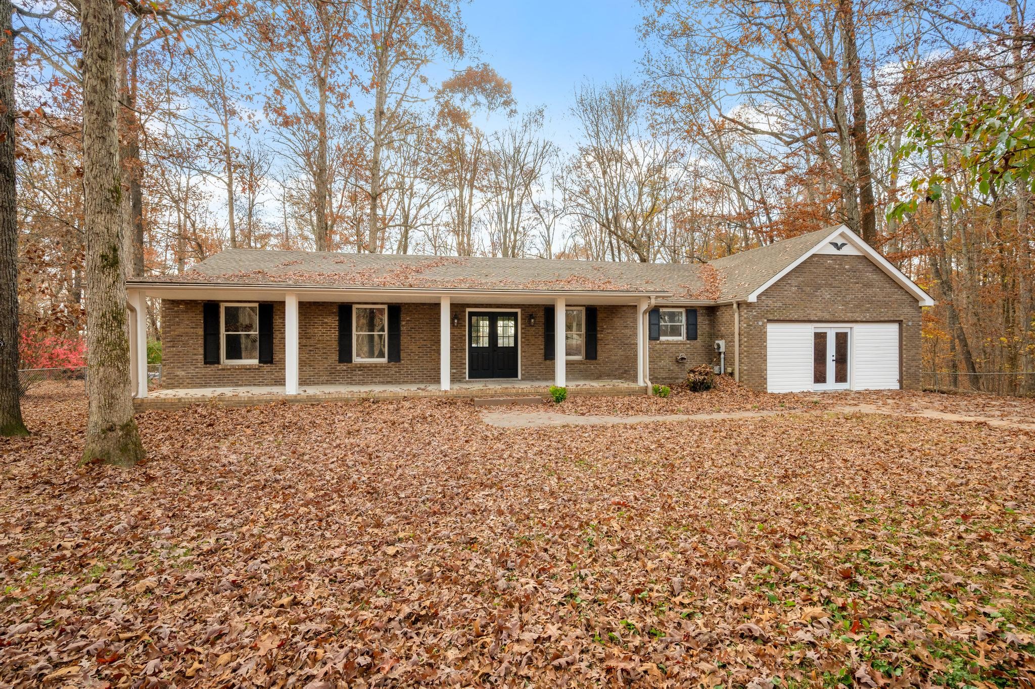 1232 Redwood Ln