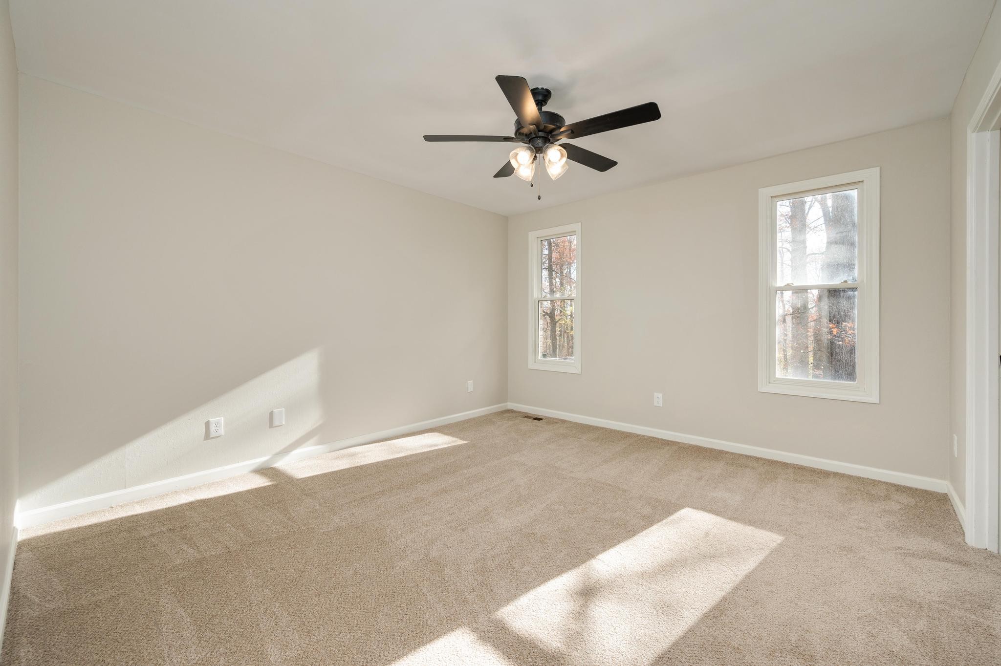 1232 Redwood Ln