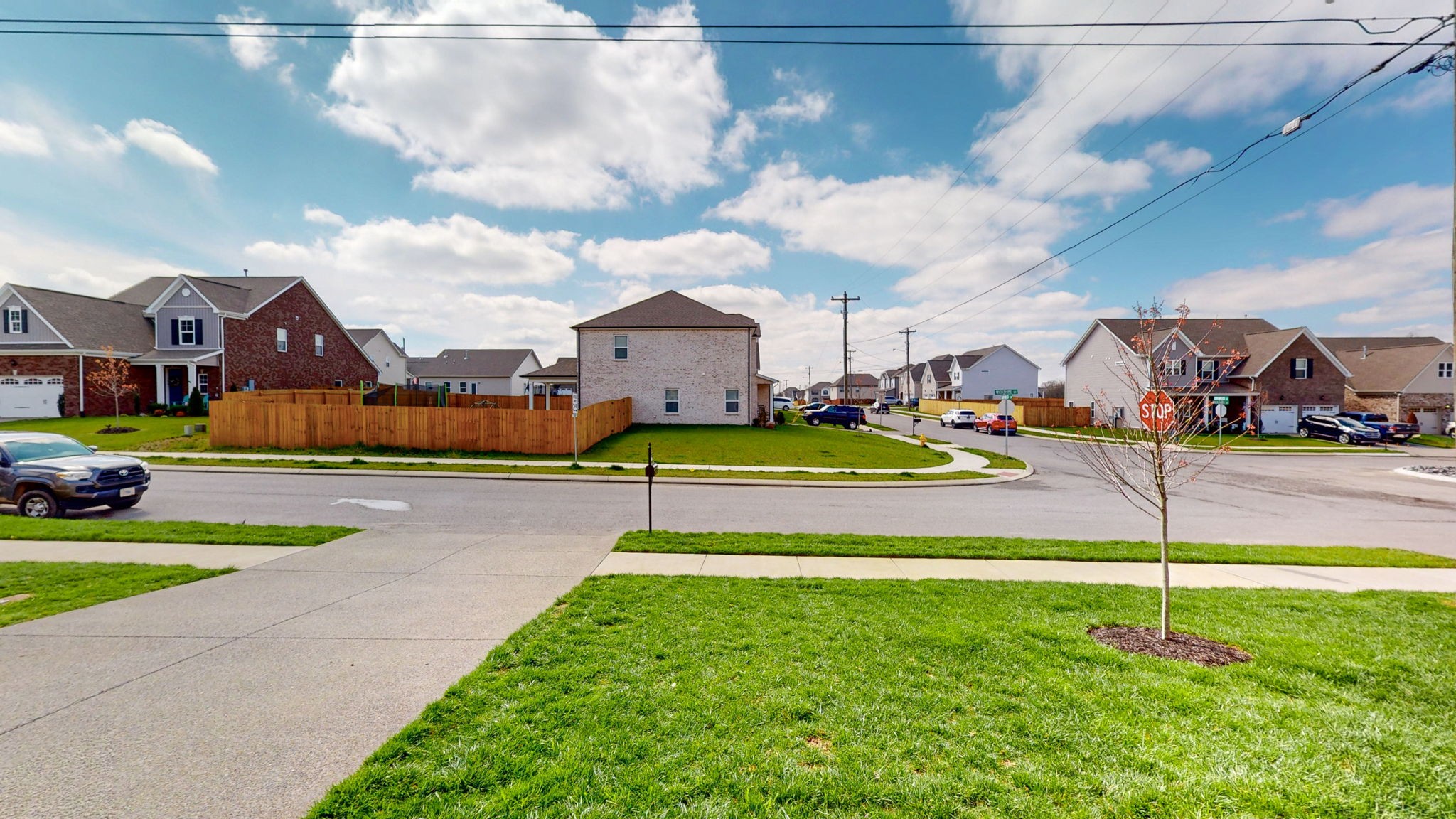 1032 Wickshire Dr