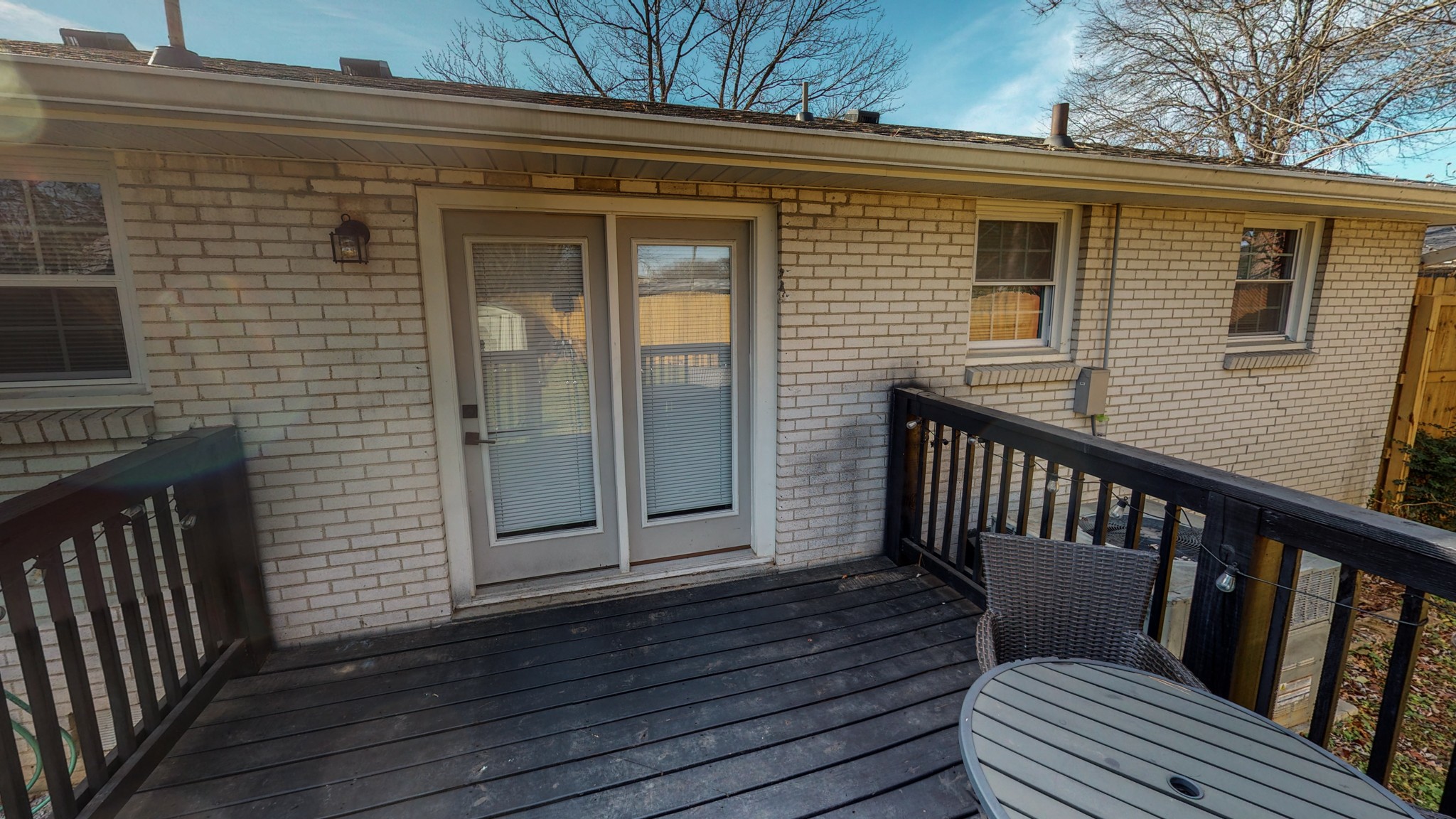 3814 Crouch Dr