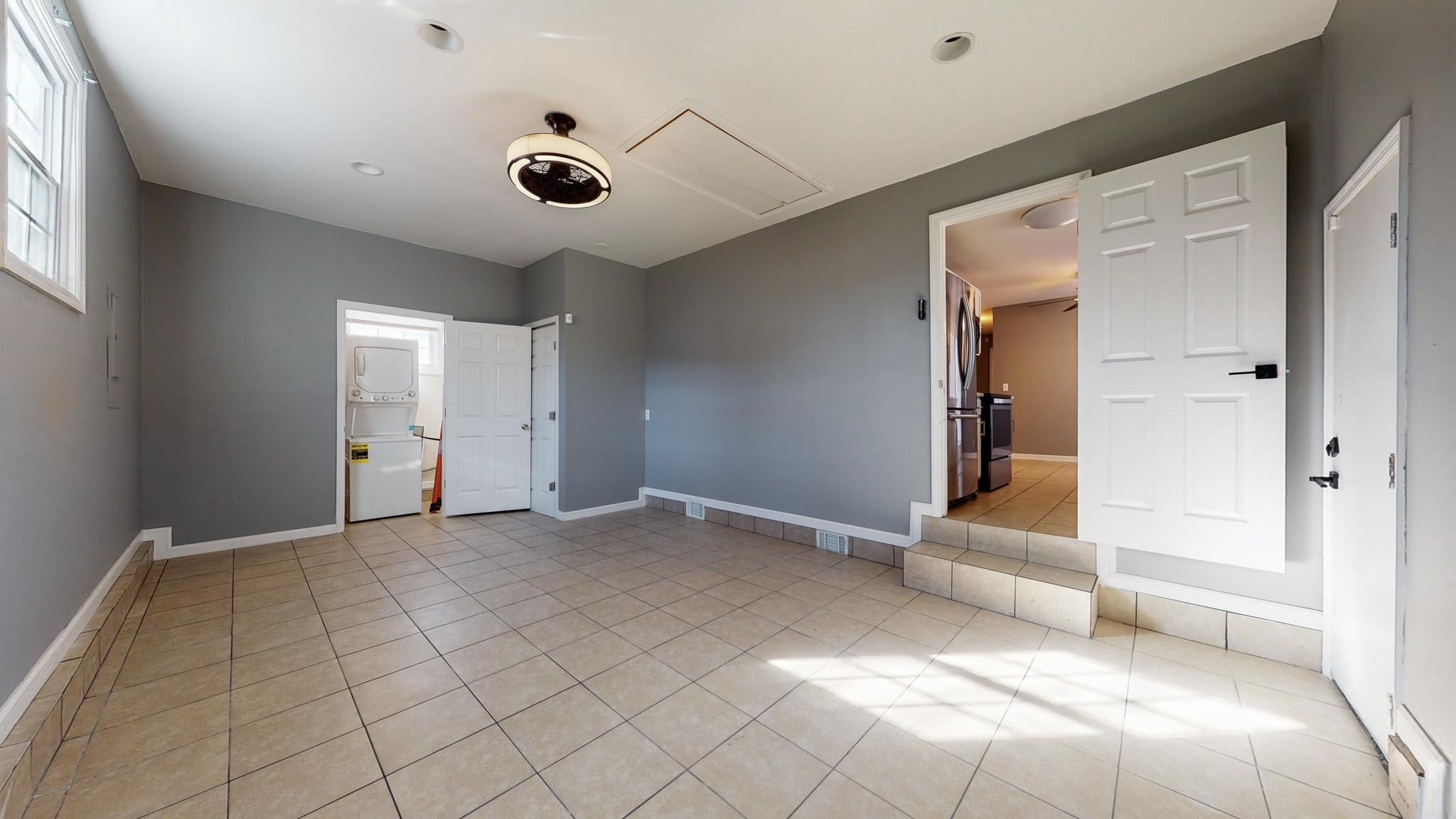 3814 Crouch Dr
