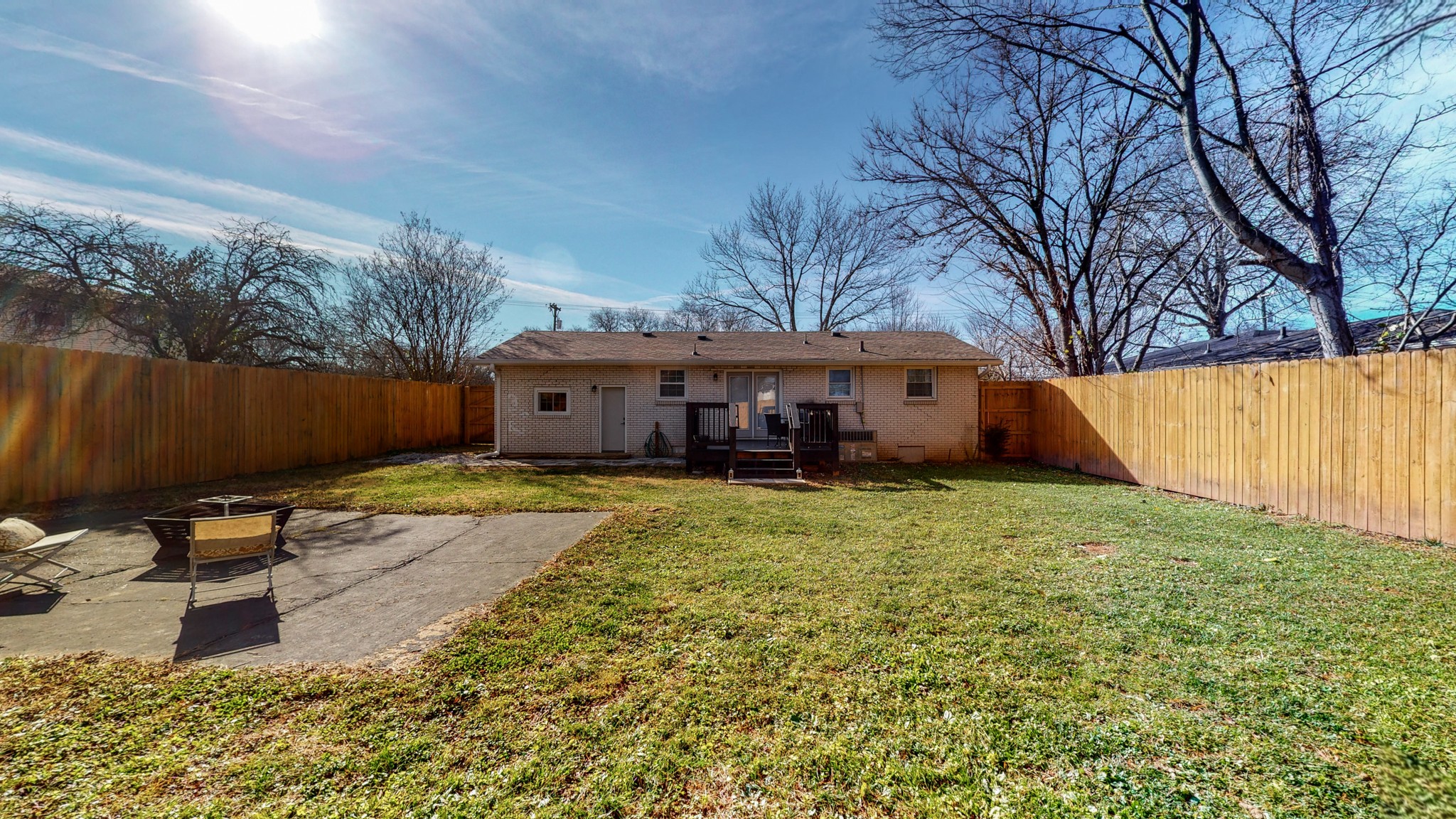 3814 Crouch Dr