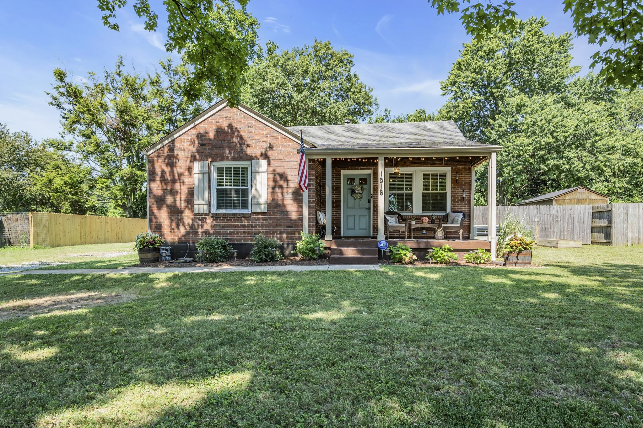 1518 Preston Dr