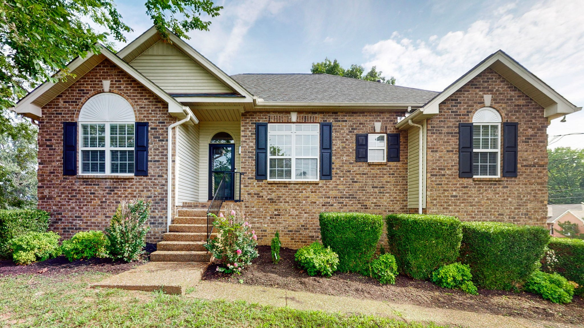 1008 Nighthawk Ln