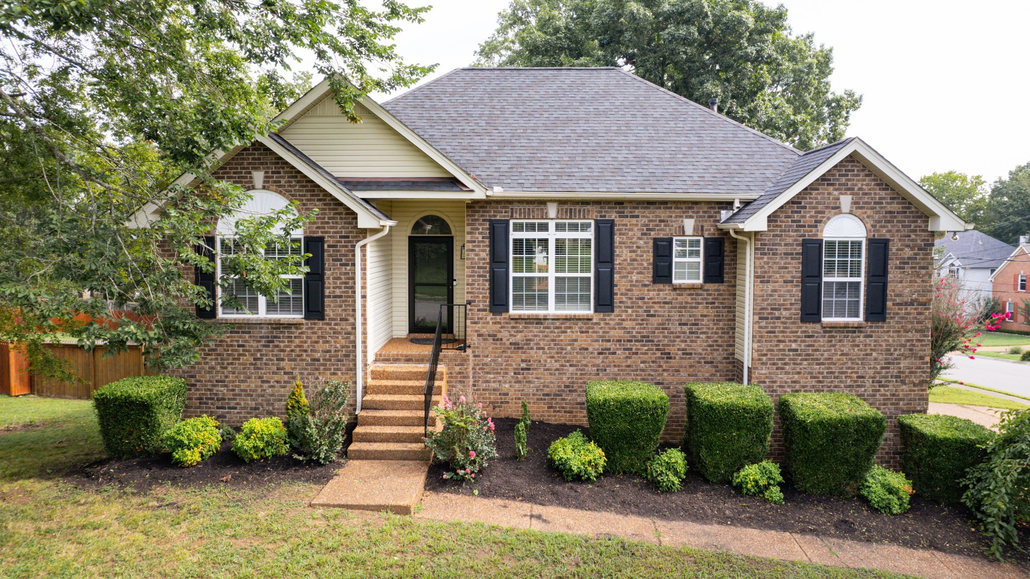 1008 Nighthawk Ln