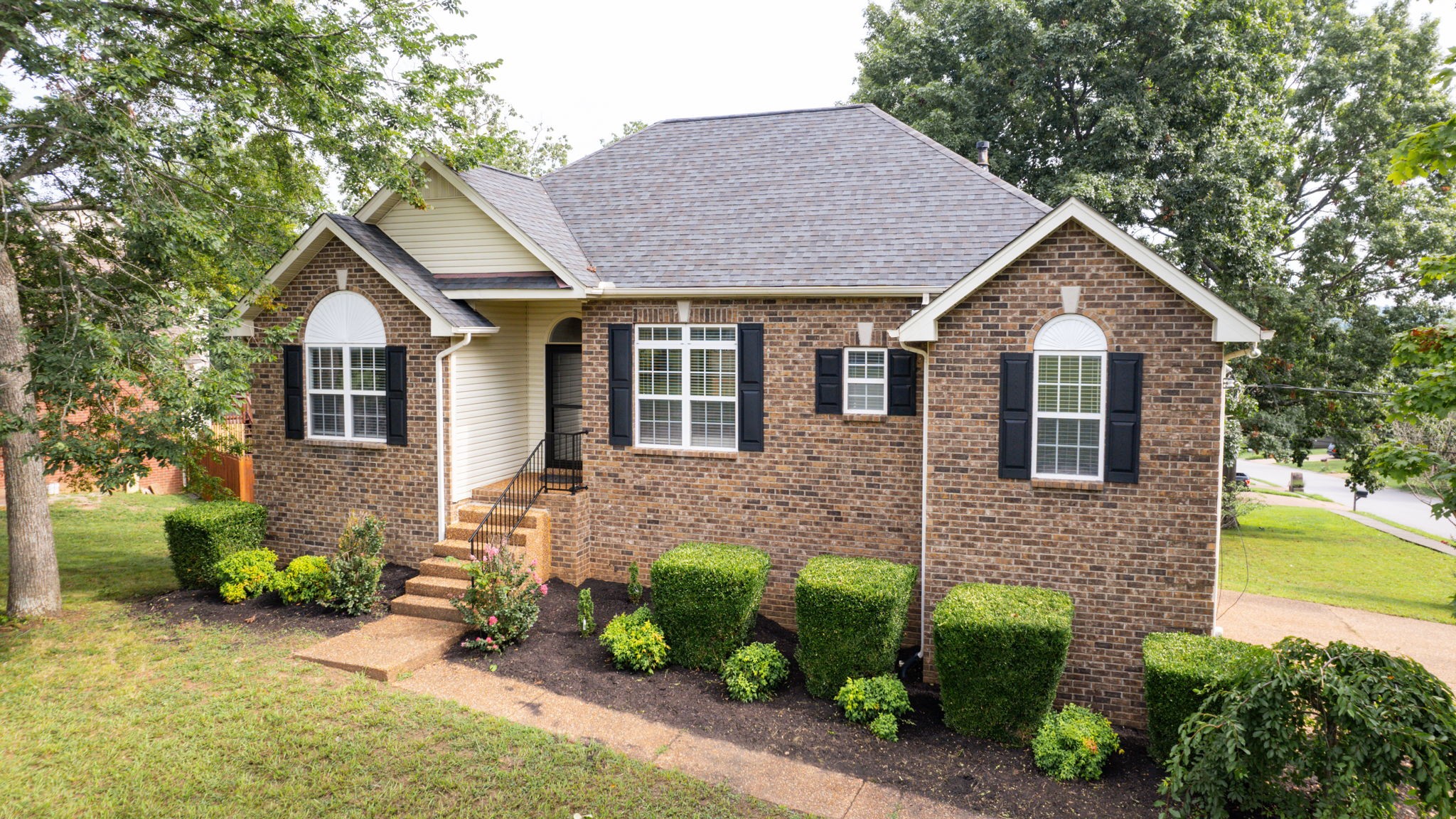 1008 Nighthawk Ln