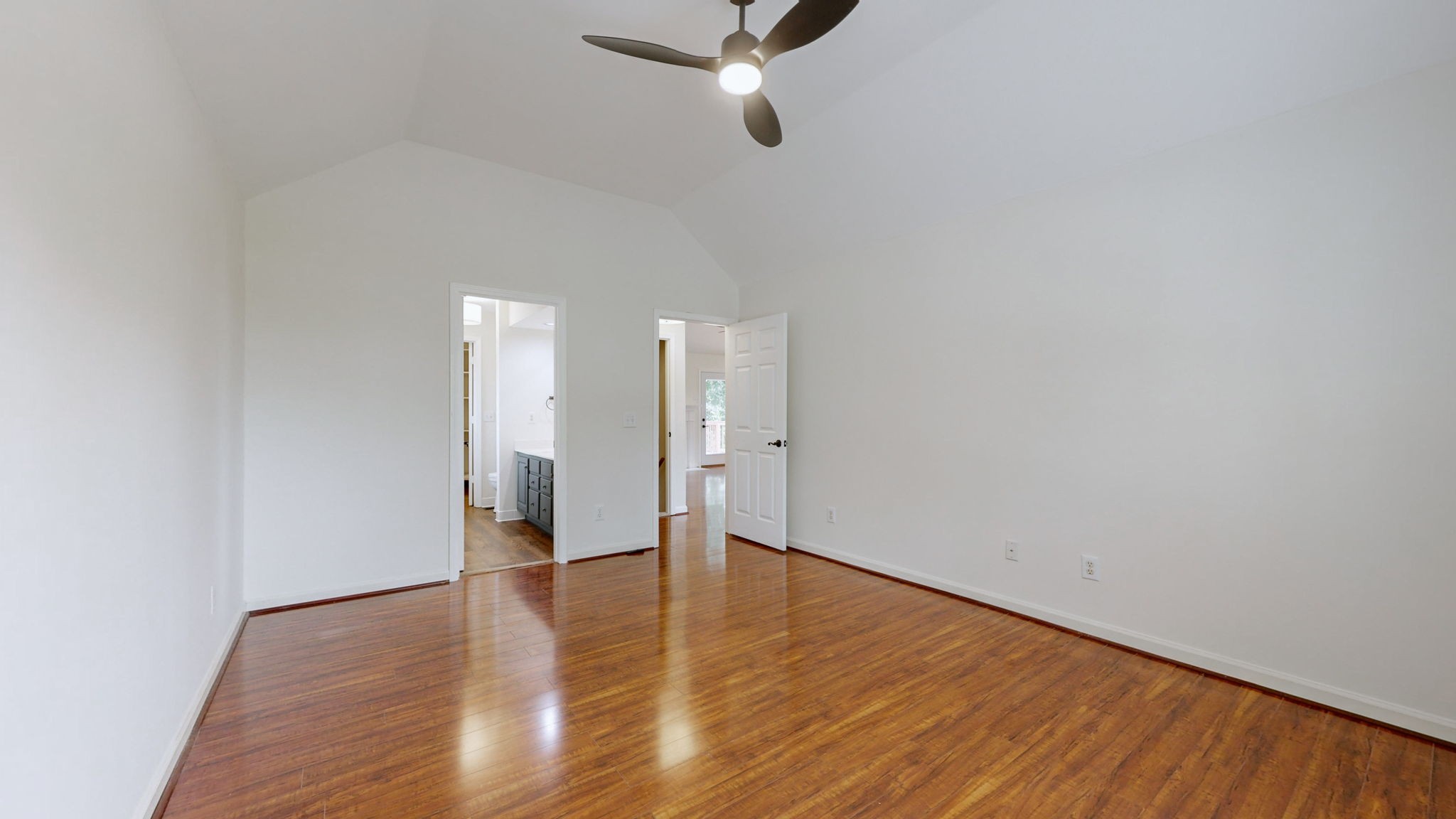 1008 Nighthawk Ln
