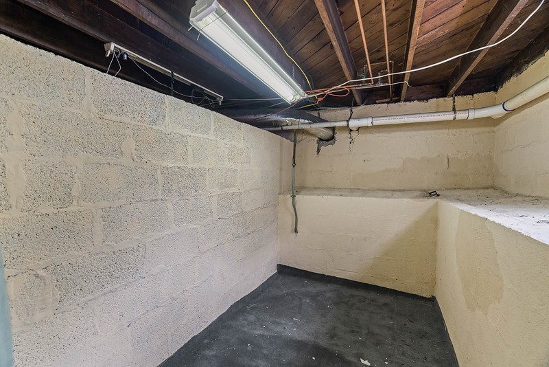 1432 Roberts Ave