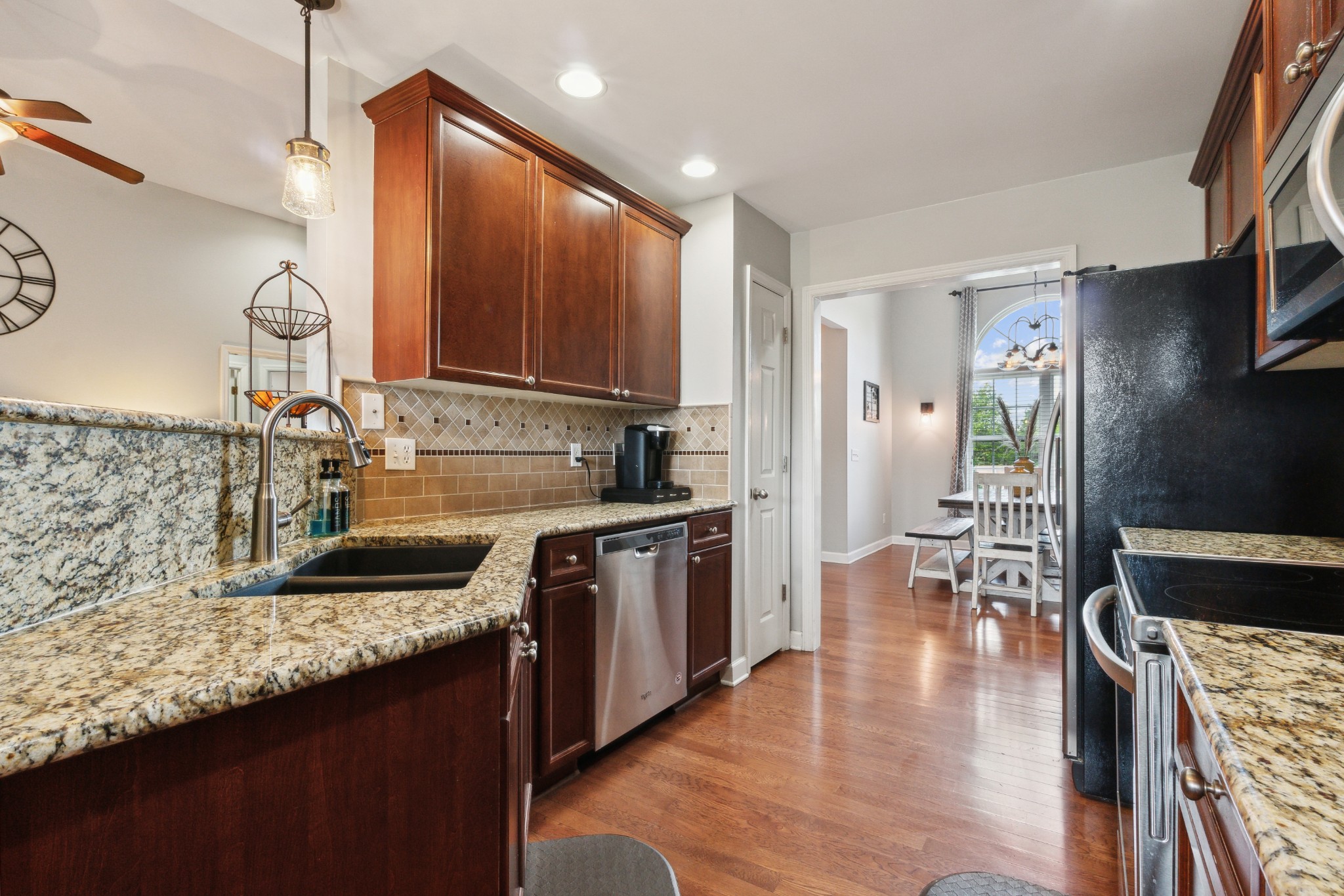 417 Cobblestone Way