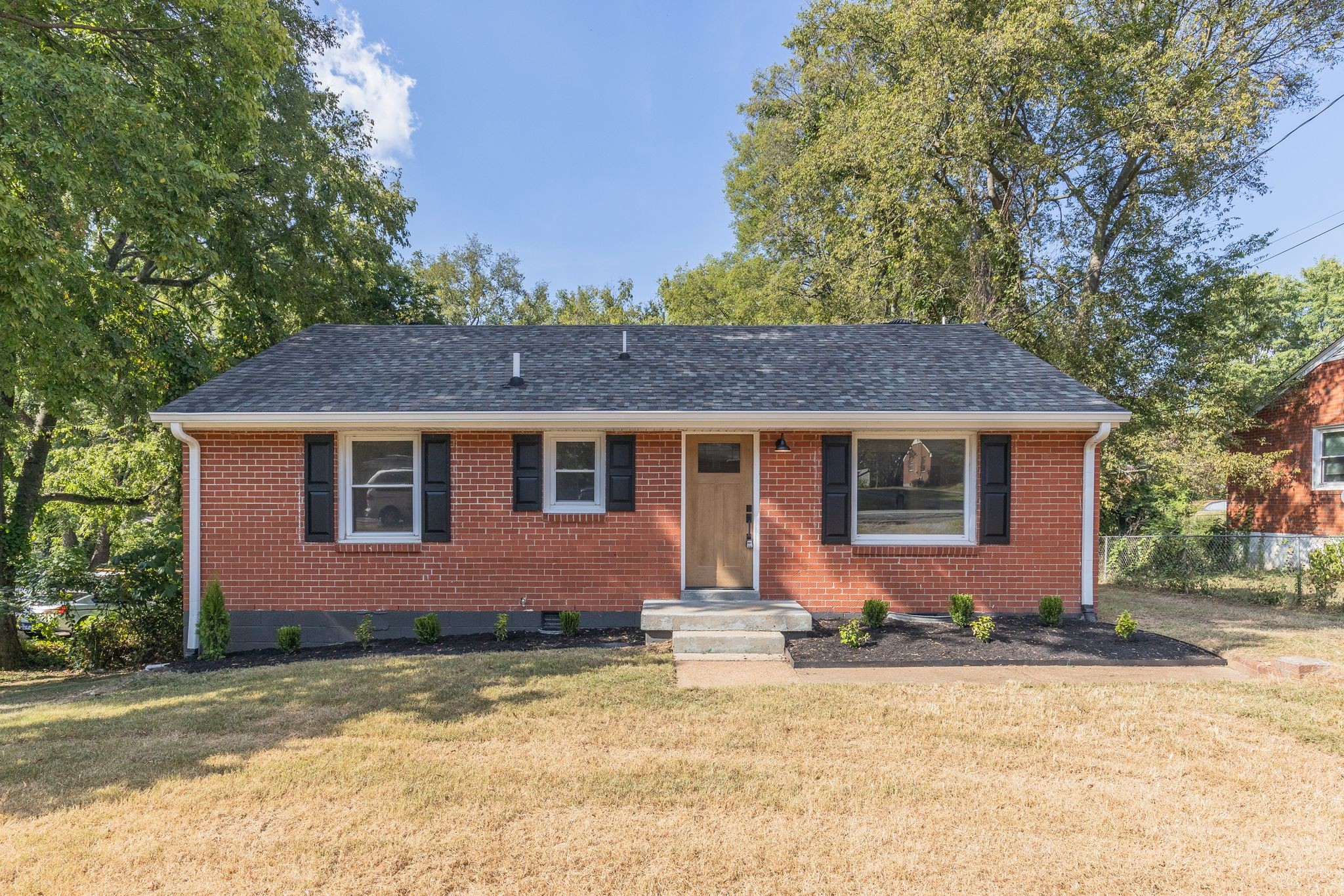 316 Fairlane Dr