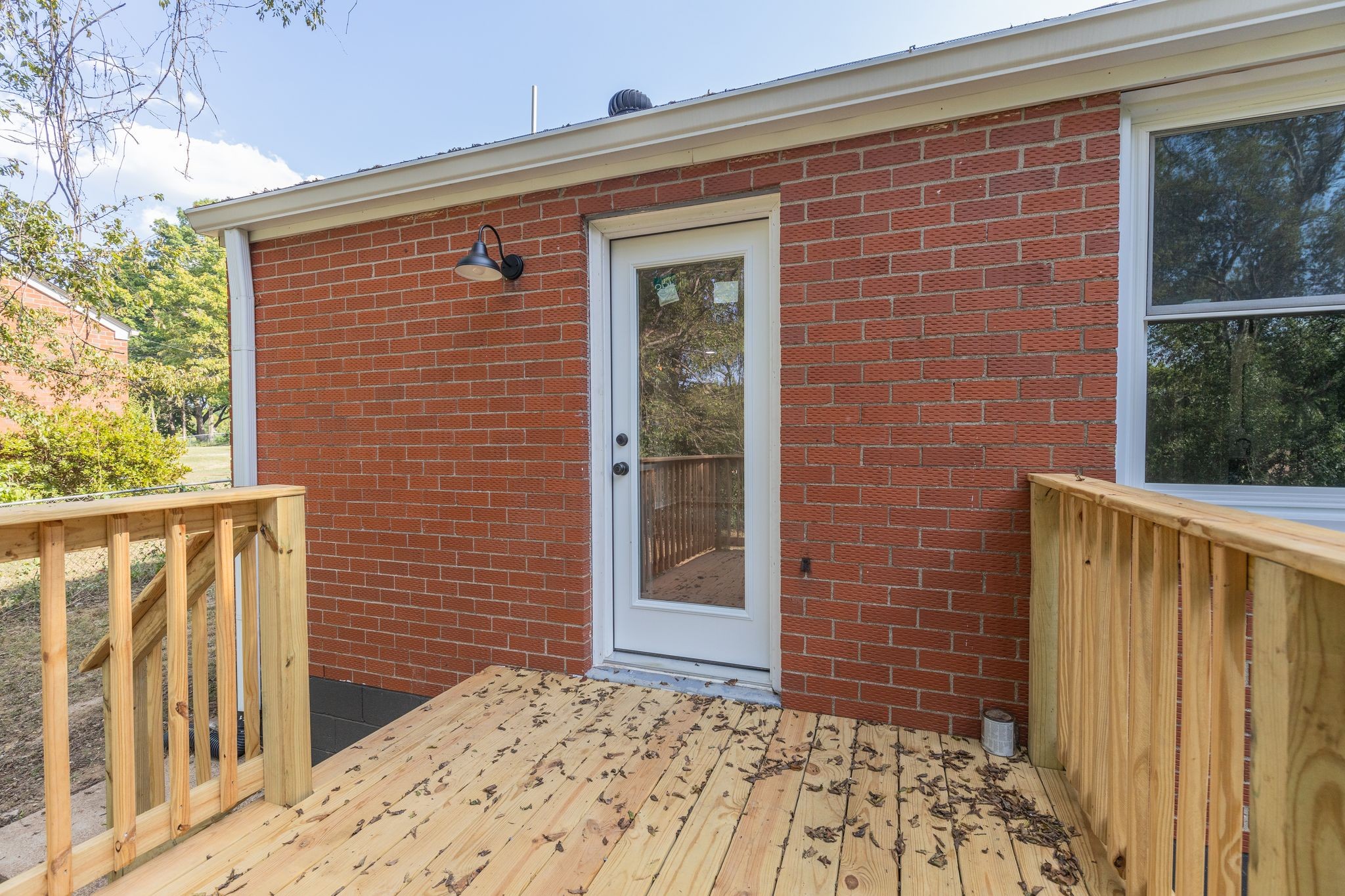 316 Fairlane Dr